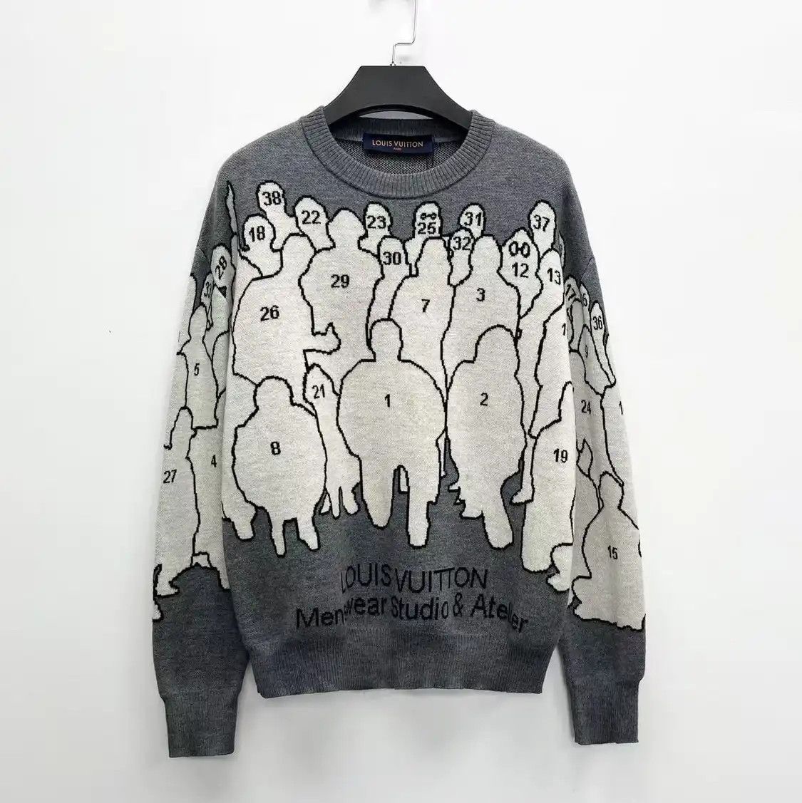 Louis Vuitton Louis Vuitton Gray Wool Blend Logo Sweater 0089 Size S / US 4 / IT 40 - 1 Thumbnail