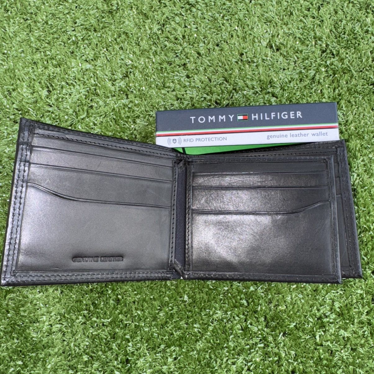 Tommy Hilfiger × Vintage Tommy Hilfiger Black Genuine Leather Bi-Fold Wallet Size ONE SIZE - 3 Thumbnail