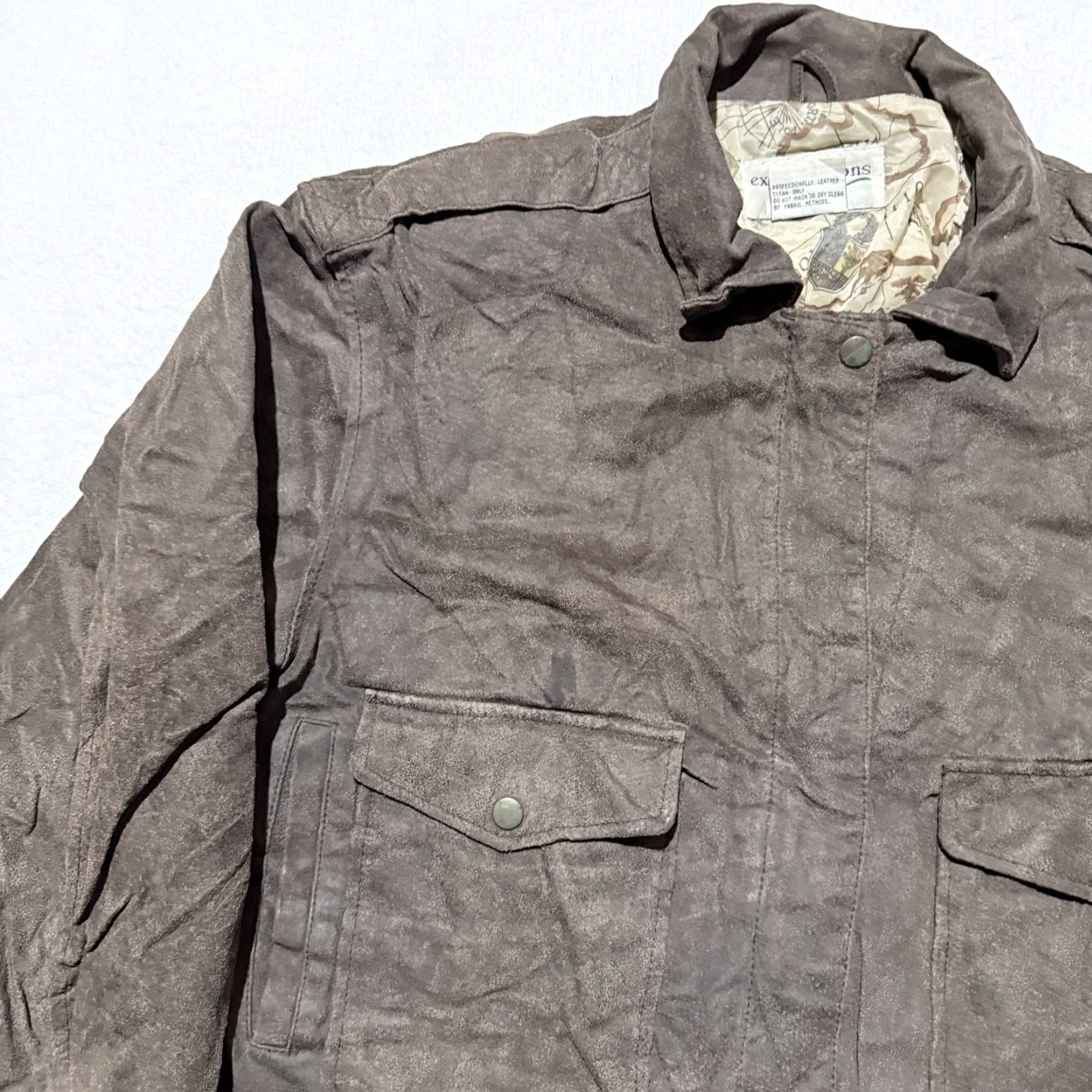 Vintage VINTAGE Explorations Leather Bomber Jacket Men Gray Map Lined Size M Size US M / EU 48-50 / 2 - 4 Thumbnail
