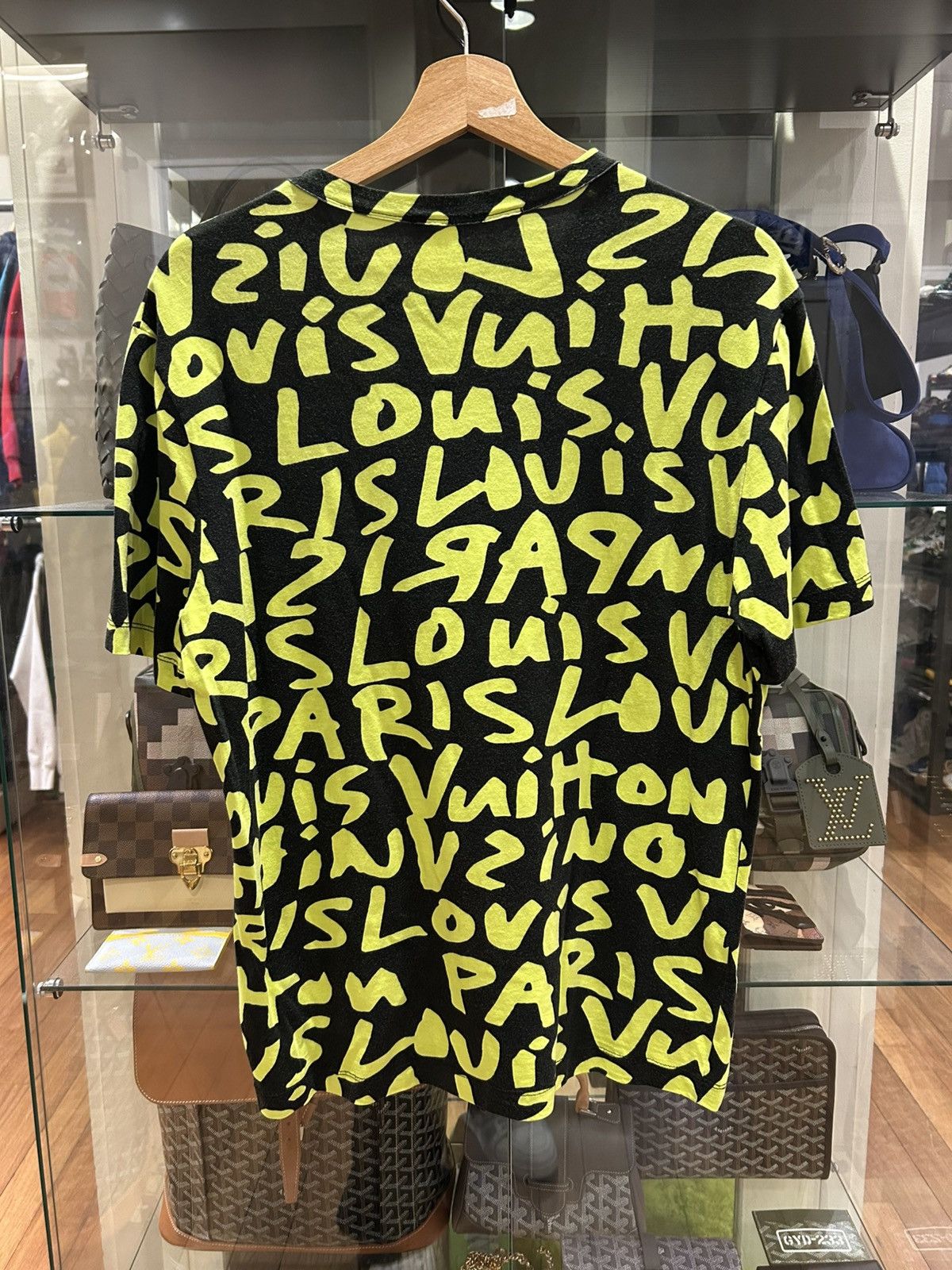 Louis Vuitton Louis Vuitton Sprouse Graffiti Shirt Size US S / EU 44-46 / 1 - 2 Thumbnail