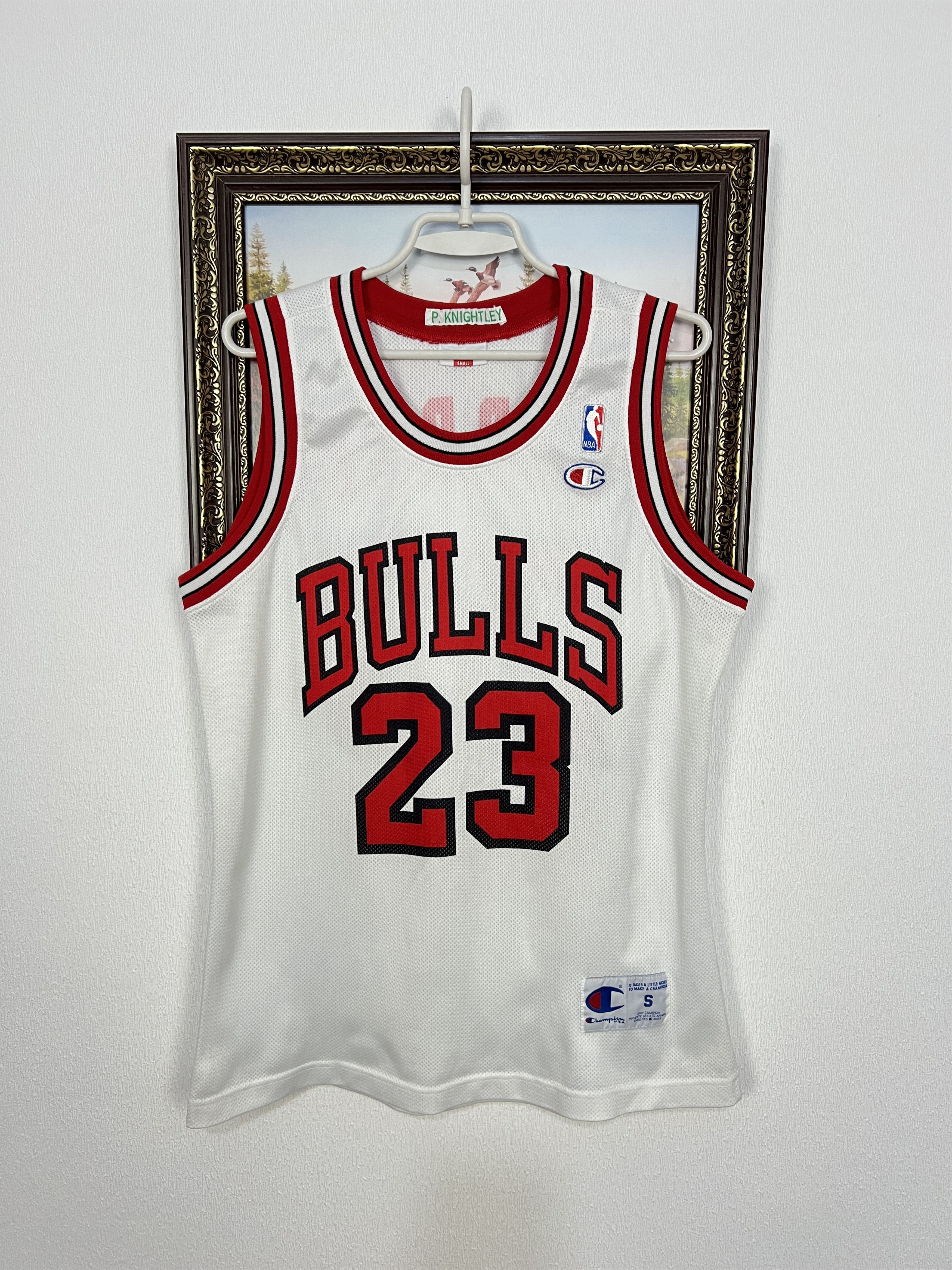 Champion Vintage 90's Champion Chicago Bulls #23 Jordan NBA Jersey Size US S / EU 44-46 / 1 - 1 Thumbnail