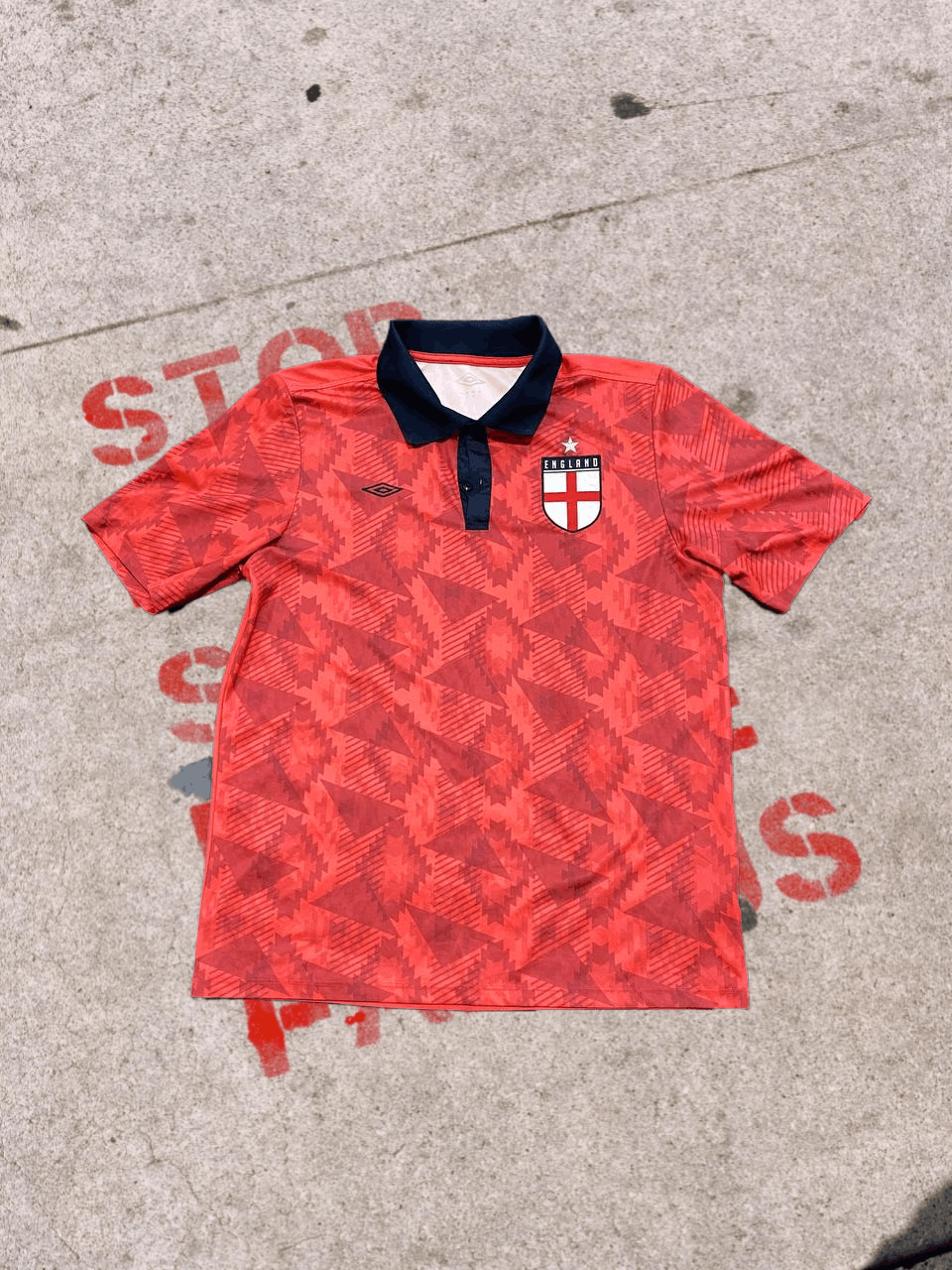 Umbro Umbro Mens England Soccer Jersey Red Polo Shirt Size US L / EU 52-54 / 3 - 1 Thumbnail