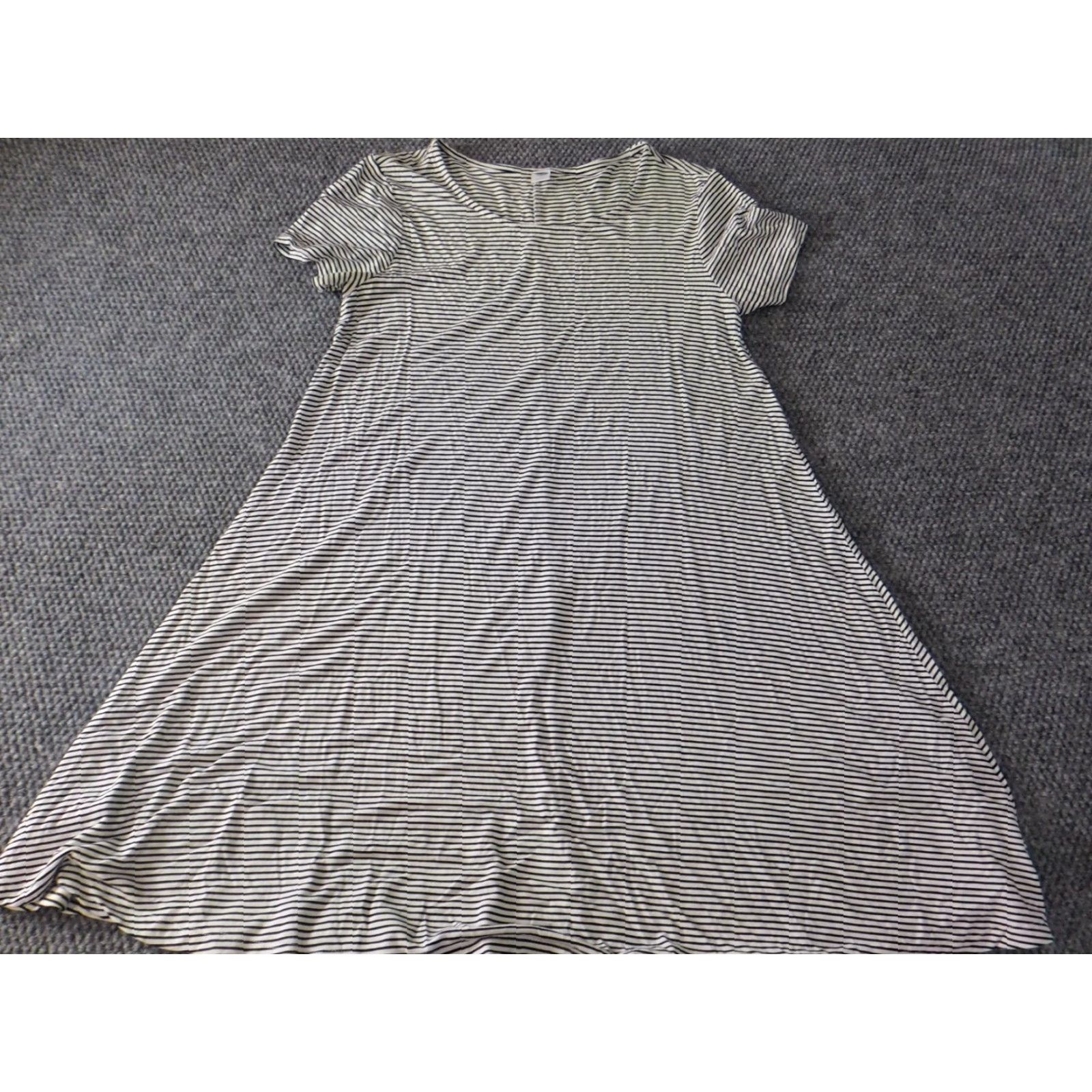 Old Navy Old Navy Womens Dress Medium Gray Striped A-Line Stretch Raglan Sleeve Crew Neck Pencil Dress Short Colorful Short Size M / US 6-8 / IT 42-44 - 2 Thumbnail
