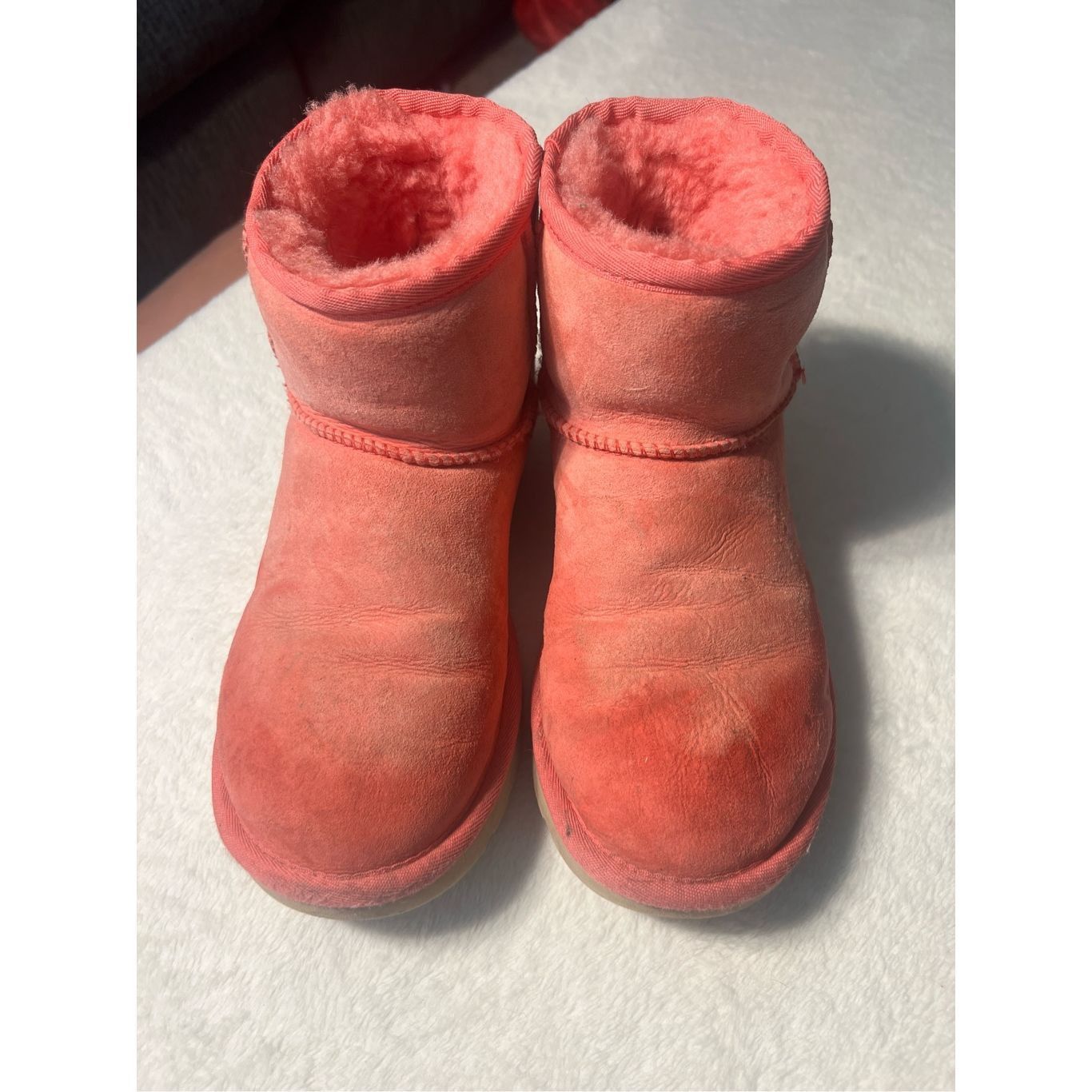 Ugg Ugg Pink Classic Low Boots Woman’s Size 6 -Could Use A Clean Size US 6 / IT 36 - 1 Thumbnail