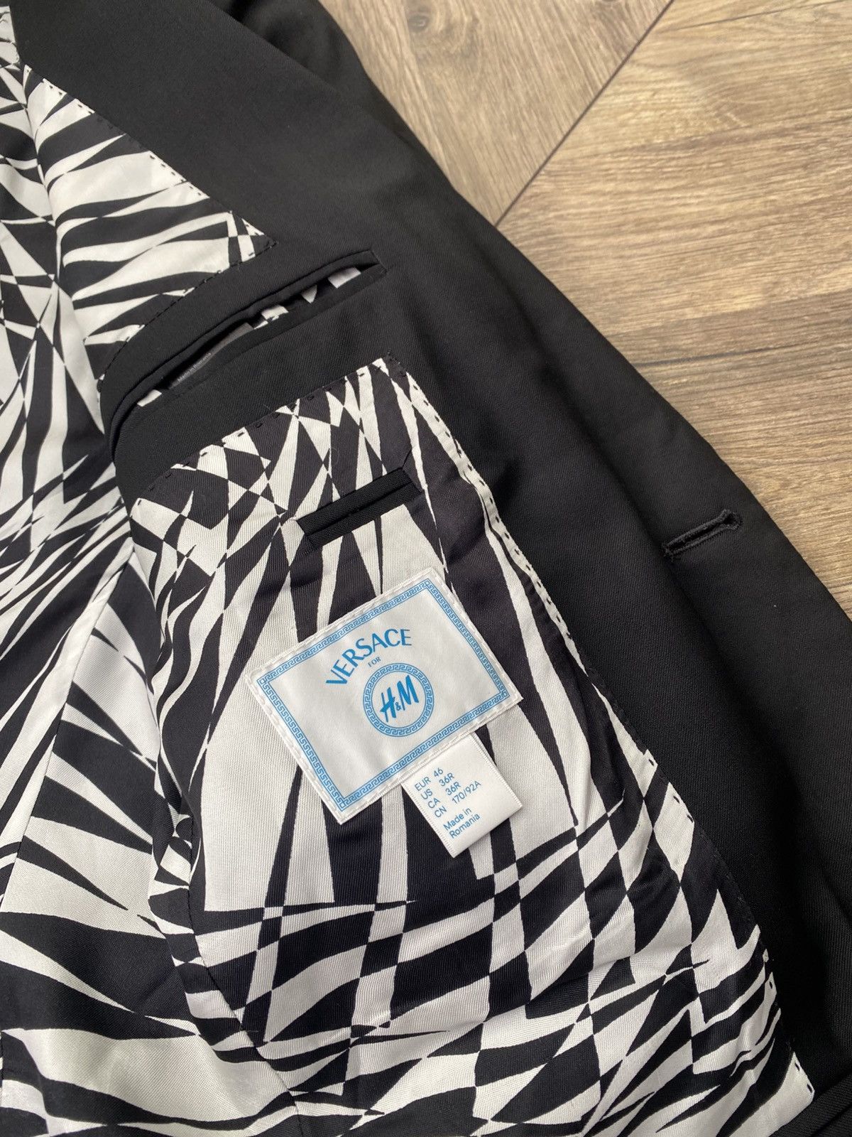H&M × Versace Vintage Versace x H&M suit Size 46R - 4 Thumbnail