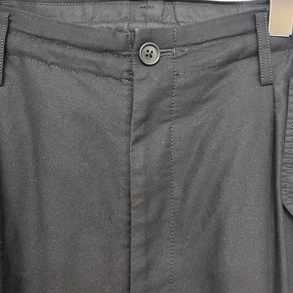 Yohji Yamamoto yohji yamamoto 24SWIDE Twill M-Front 1 TUCK PANTS HS-P06-002 Size US 36 / EU 52 - 4 Thumbnail