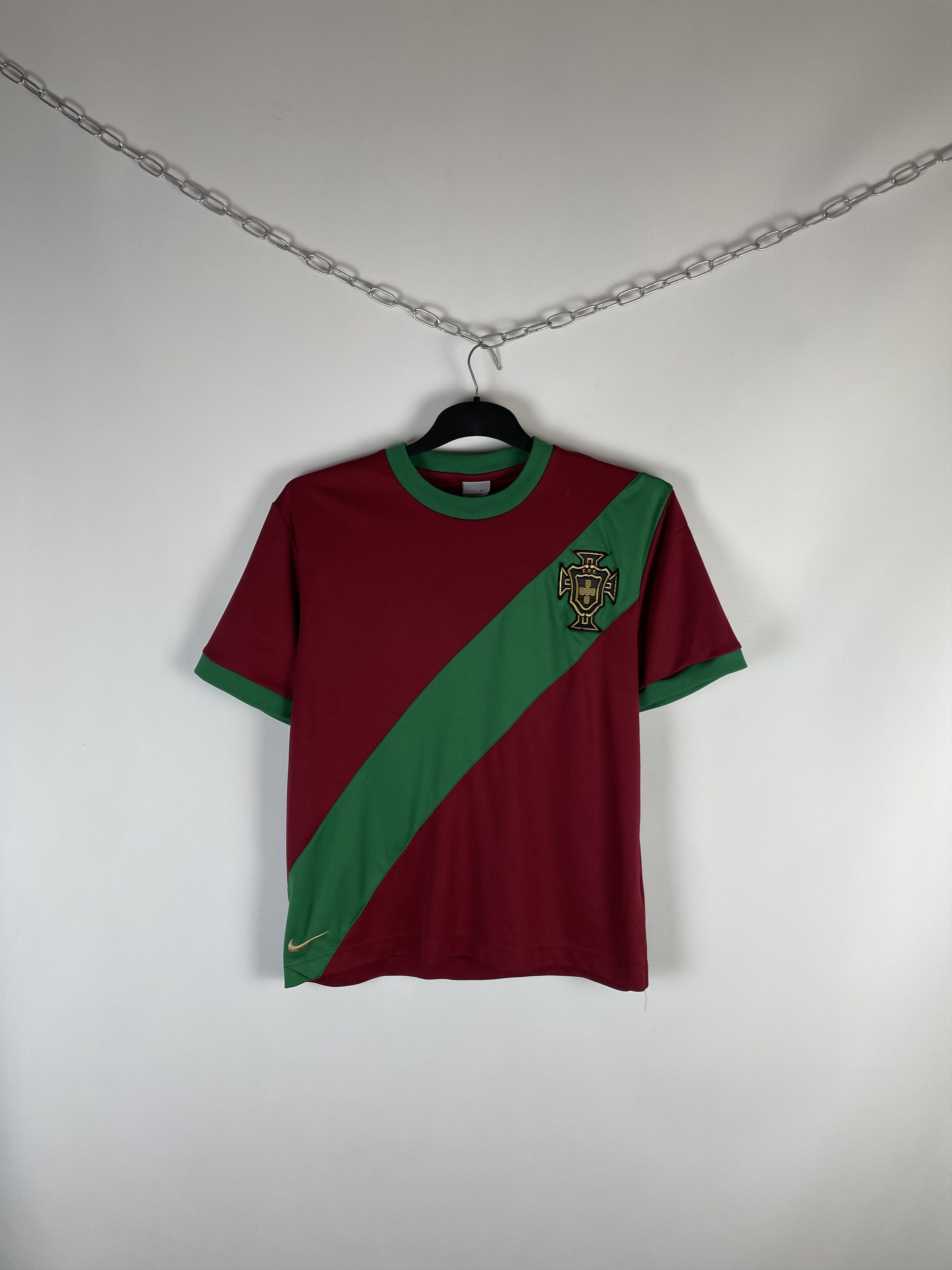 Nike Vintage Soccer Jersey Nike Portugal Size US L / EU 52-54 / 3 - 1 Thumbnail