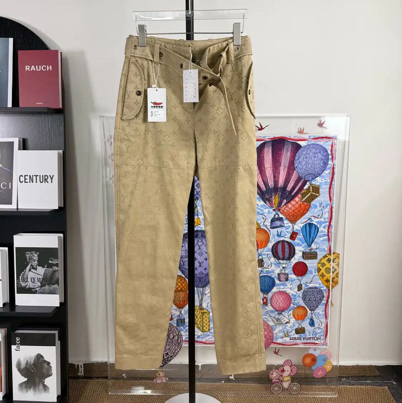 Louis Vuitton Women's Light Brown Denim Pants 0089