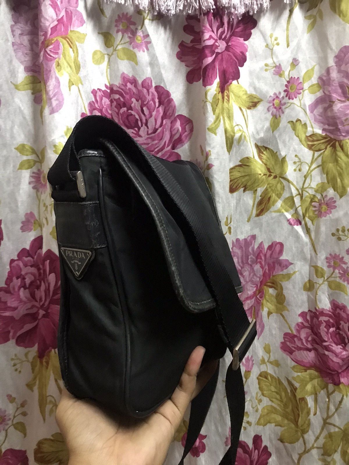 Prada Authentic Prada Black Shoulder Size ONE SIZE - 1 Thumbnail