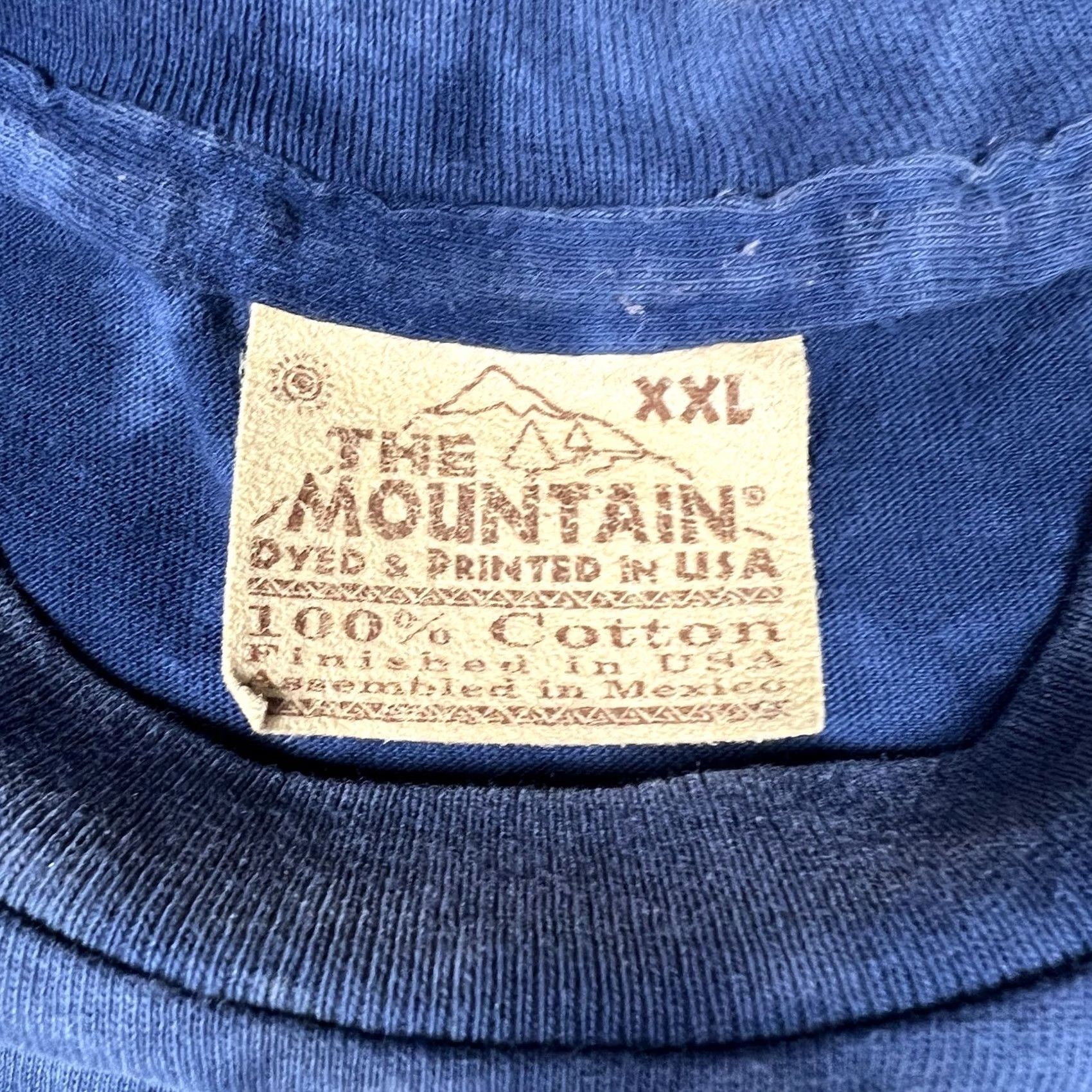 The Mountain VINTAGE The Mountain Wolf American Flag 2001 Graphic T-Shirt 2XL Blue Tie-Dye Patriotic Size US XXL / EU 58 / 5 - 2 Thumbnail