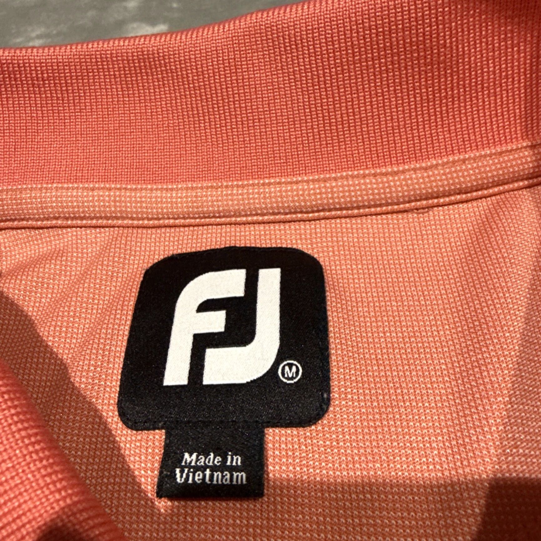 Footjoy FootJoy Polo Shirt Mens Medium Pink White Dots Geometric Performance Golf Shirt polo Mens Medium Pink White Dots Geometric Golf Size US M / EU 48-50 / 2 - 3 Thumbnail