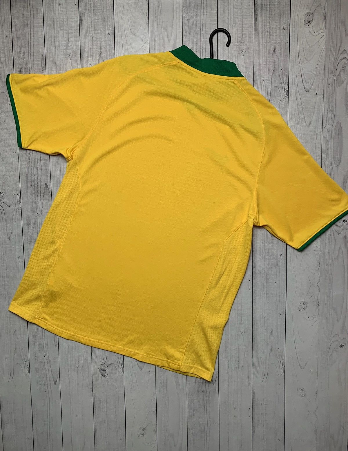 Nike × Vintage Vintage Nike Brazil soccer jersey size L yellow logo Size US L / EU 52-54 / 3 - 4 Thumbnail