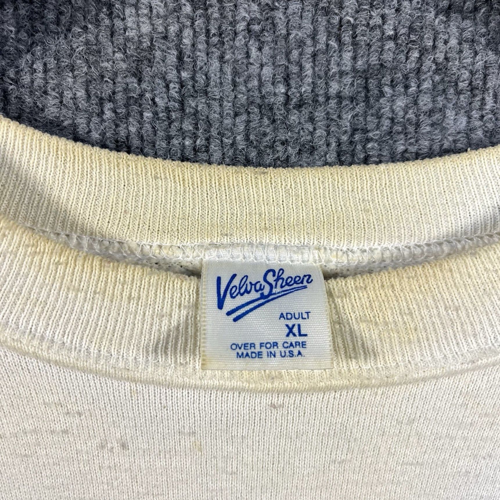 Velva Sheen VINTAGE Mickey Mouse Sweatshirt Velva Sheen 90s White XL Men Pullover Size US XL / EU 56 / 4 - 6 Thumbnail