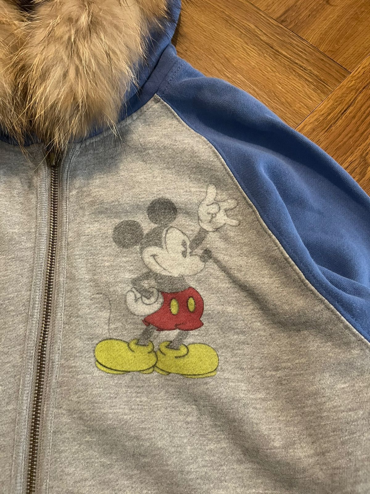 Angel Blue × Beauty Beast × Disney 2000s Disney - fur zipper Hoodie Mickey mouse size M Size US M / EU 48-50 / 2 - 5 Thumbnail