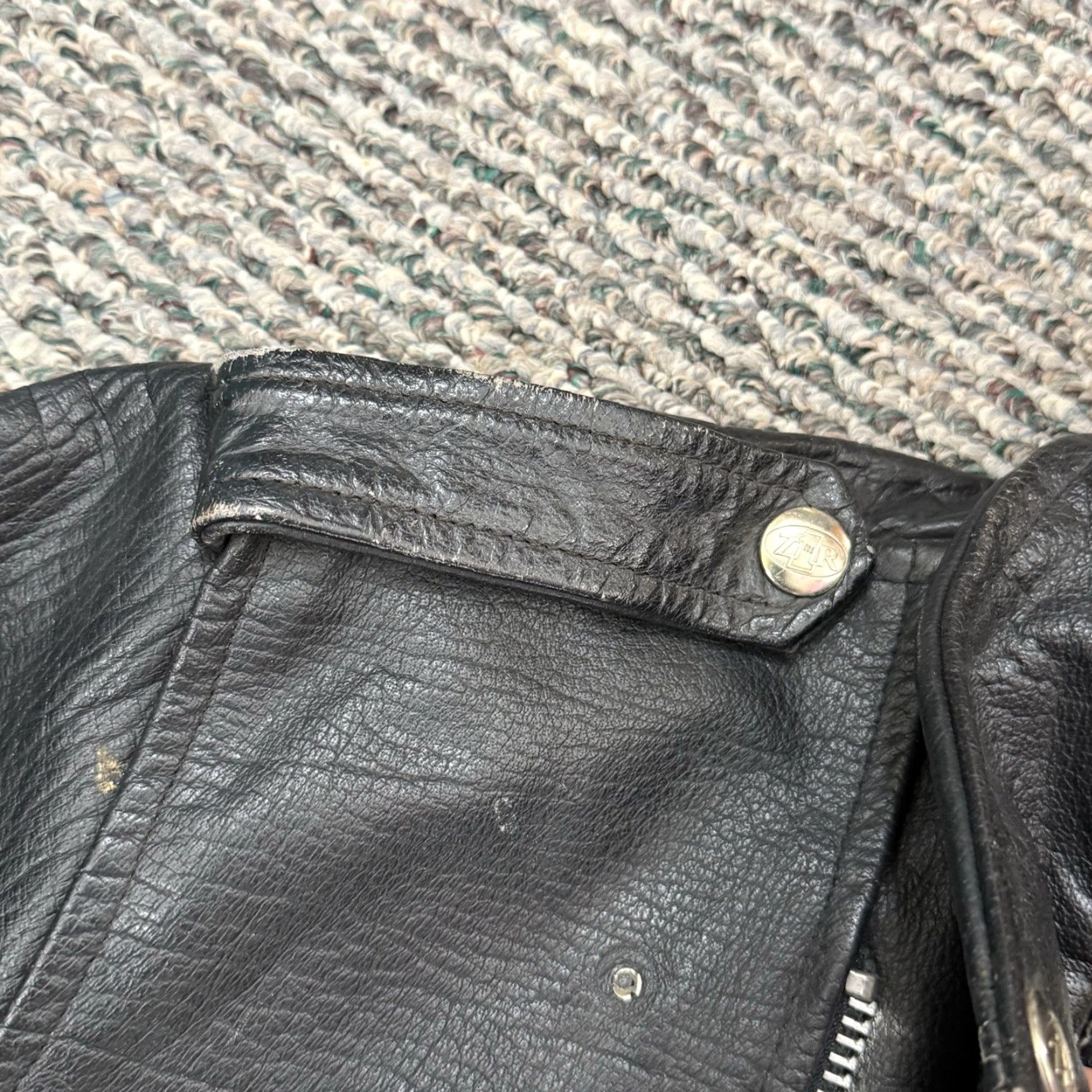 Vintage VINTAGE Z1R Jacket Men 48 Black Leather Motorcycle Biker 90s D Pocket Outdoor Zip Belted Zipper Full Zip Band Collar Mens Jacket Size US M / EU 48-50 / 2 - 7 Thumbnail