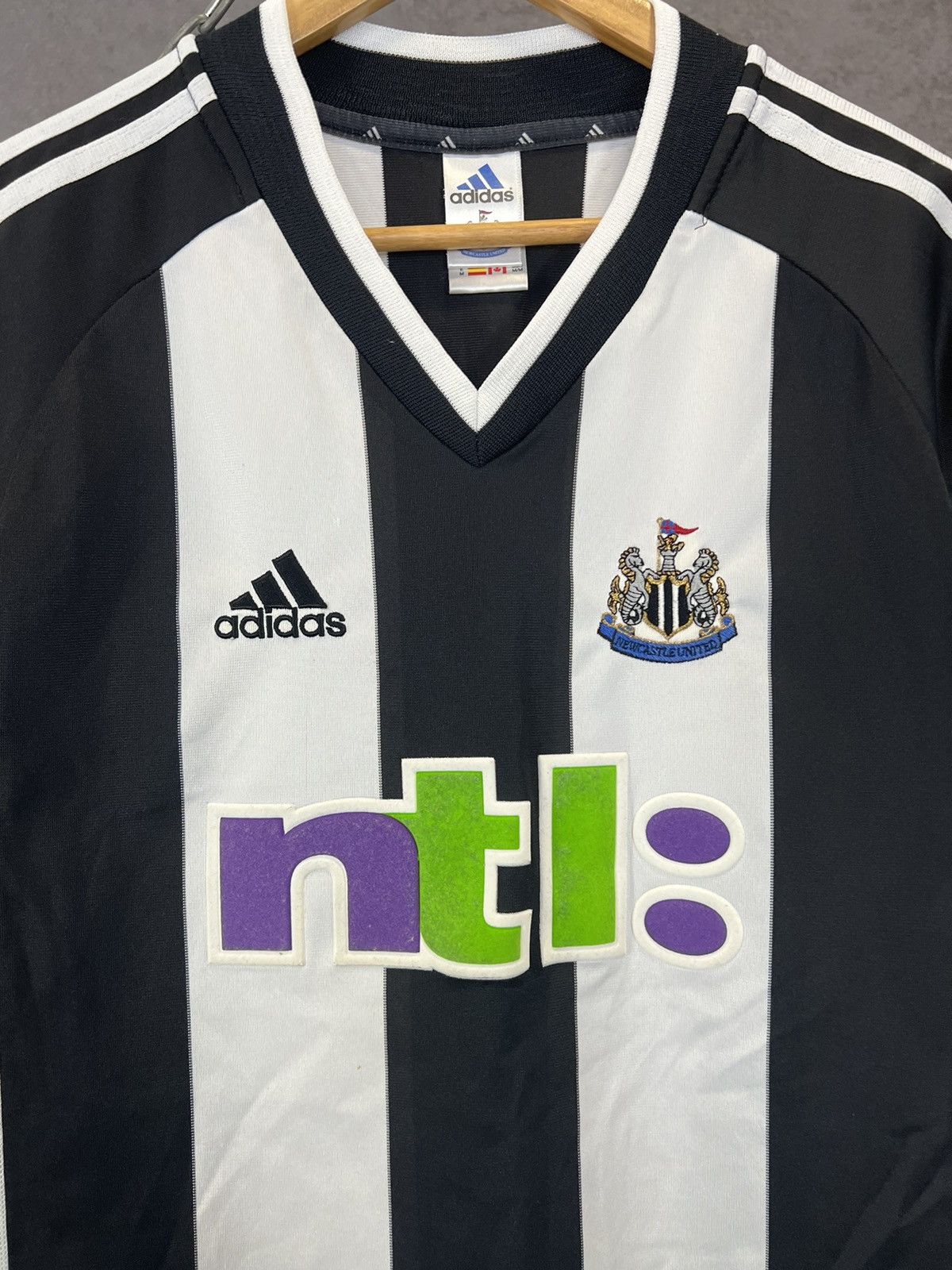 Adidas Newcastle United 2000 vintage adidas soccer jersey Size US M / EU 48-50 / 2 - 3 Thumbnail