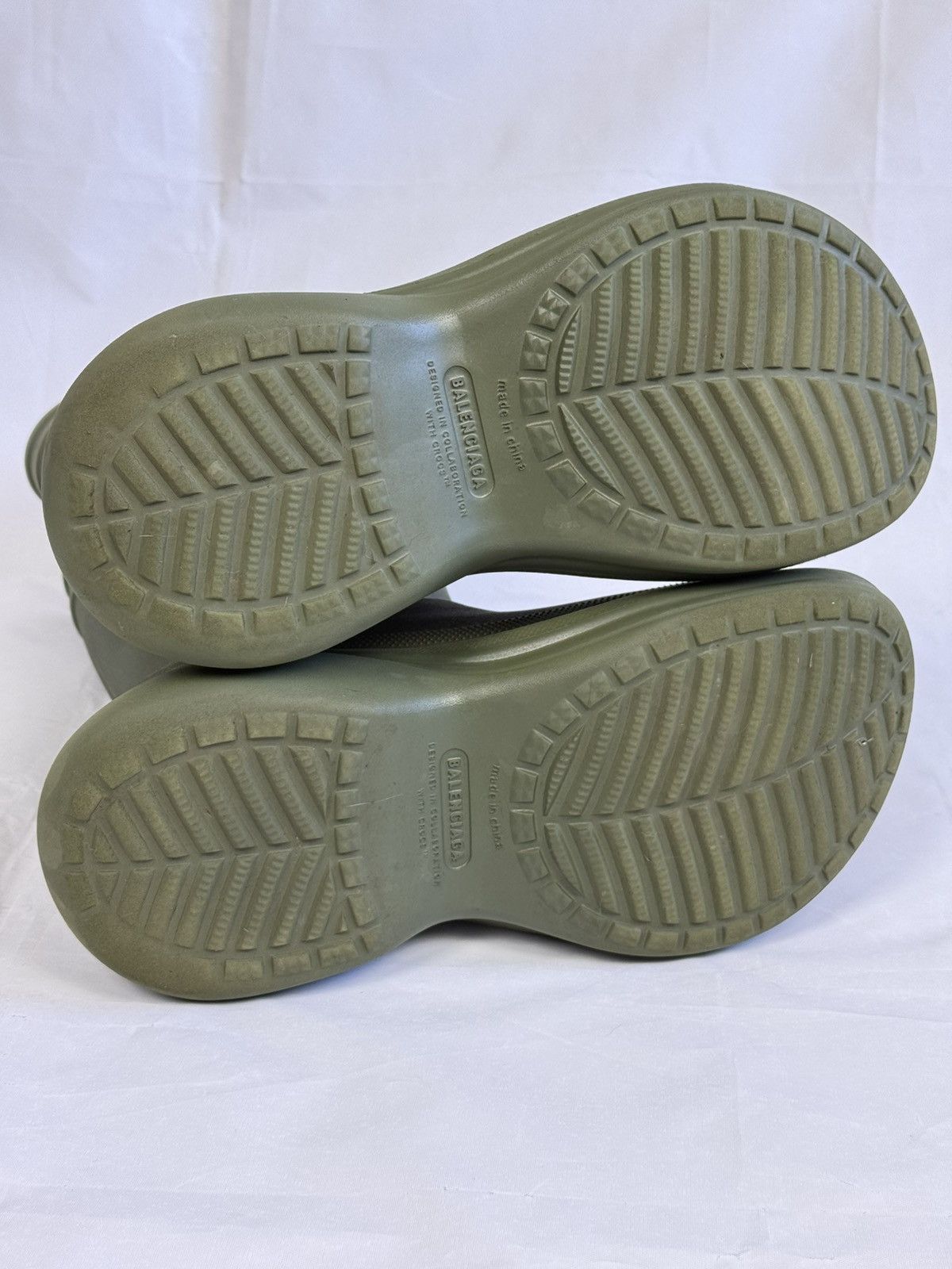 Balenciaga × Crocs Balenciaga Crocs Clog Boot 2.0 ‘Army Green’ SS22 Size US 8 / EU 41 - 9 Thumbnail