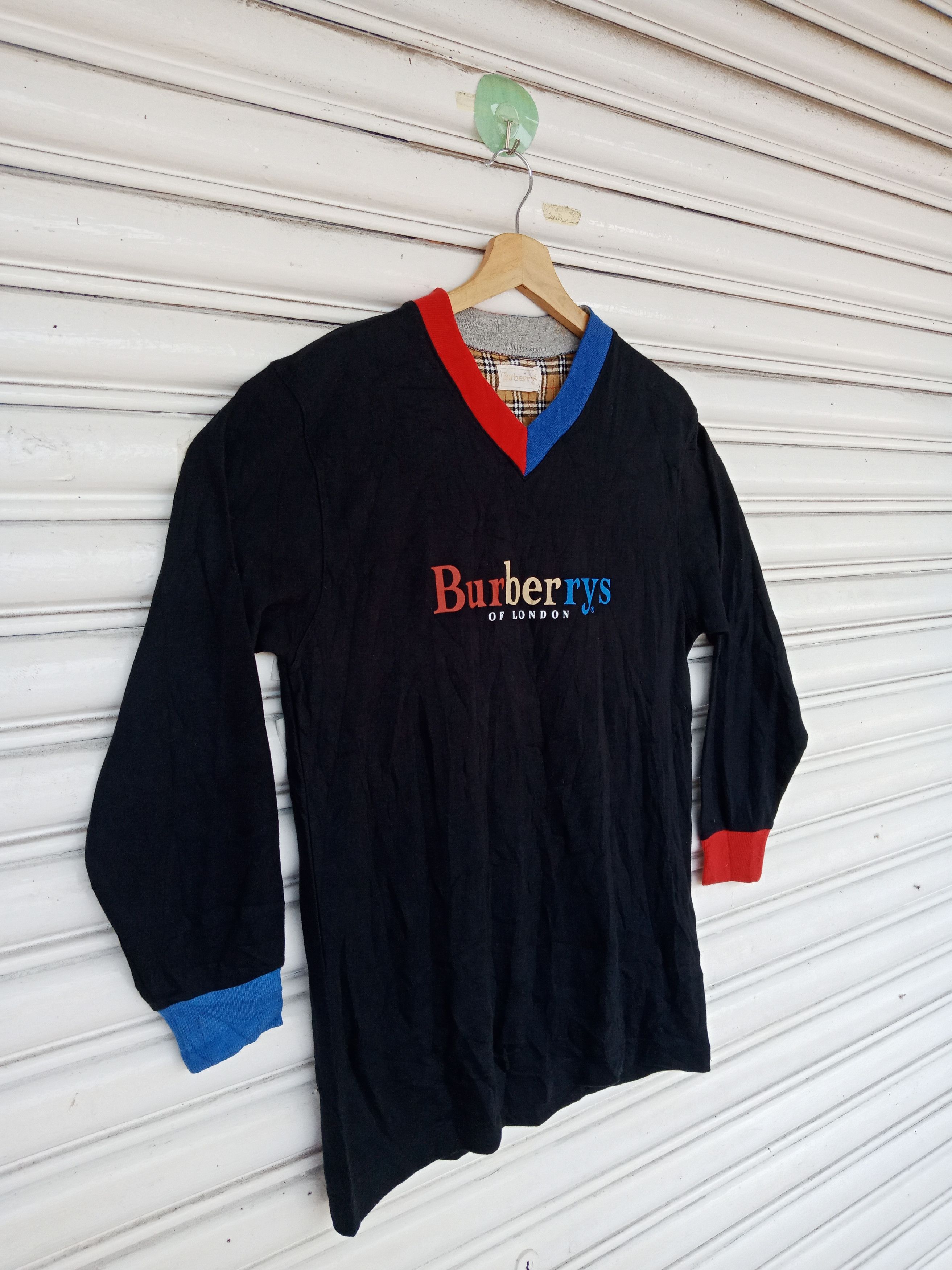 Burberry Burberry London Novacheck Spell Out LS Size US M / EU 48-50 / 2 - 4 Thumbnail