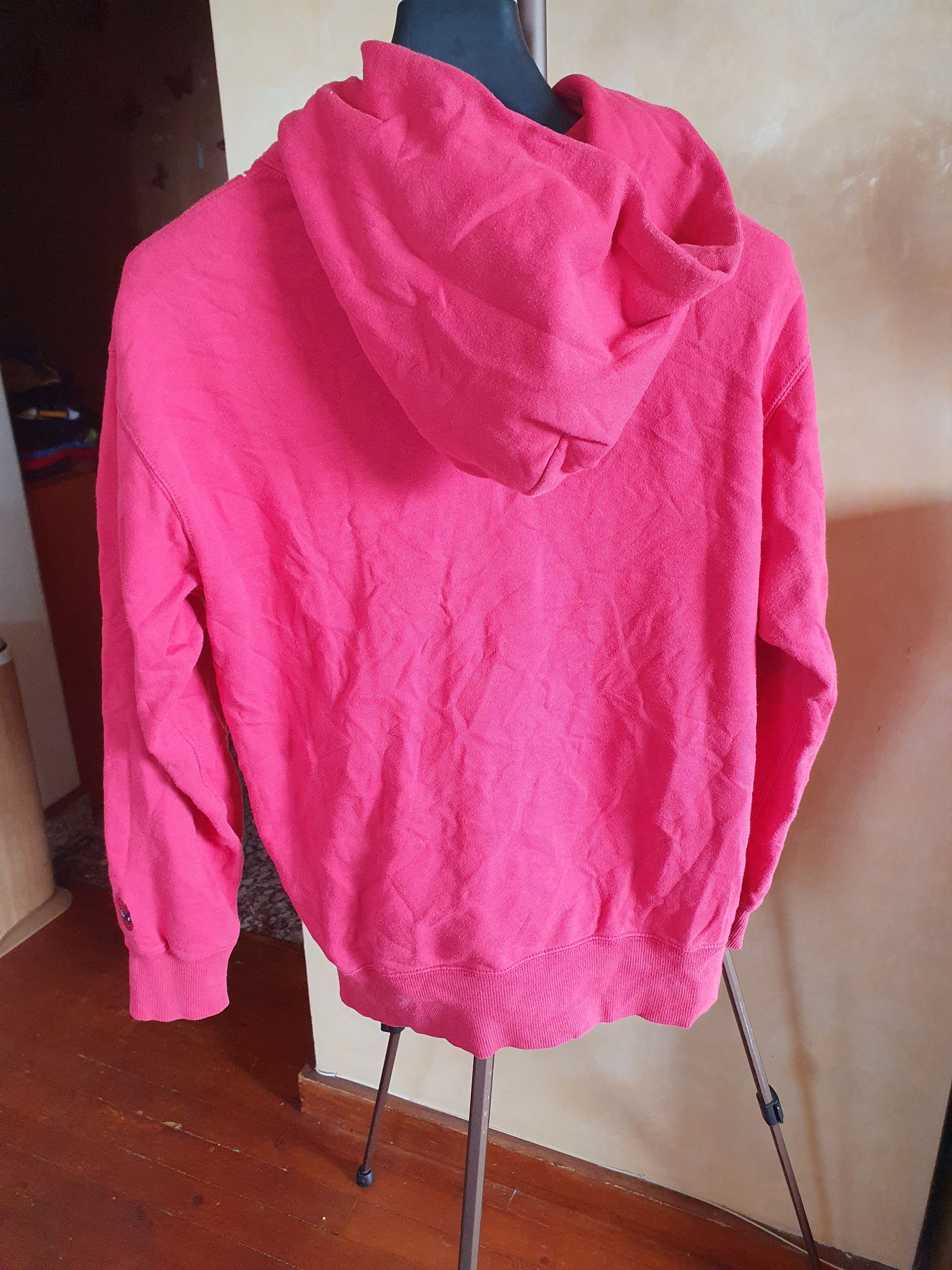 Marvel Comics × Uniqlo Uniqlo Marvel Spiderman Hoodie Hanging S sz S/M? Size US S / EU 44-46 / 1 - 8 Thumbnail