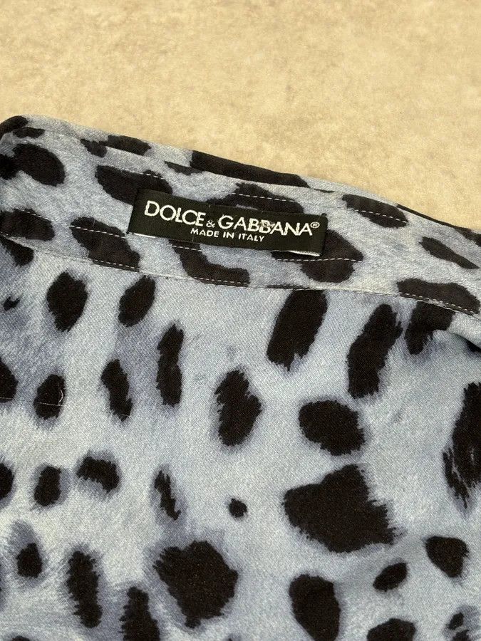 Dolce & Gabbana 2010s Dolce & Gabbana Blue Leopard Print Silk Shirt Size US S / EU 44-46 / 1 - 9 Thumbnail