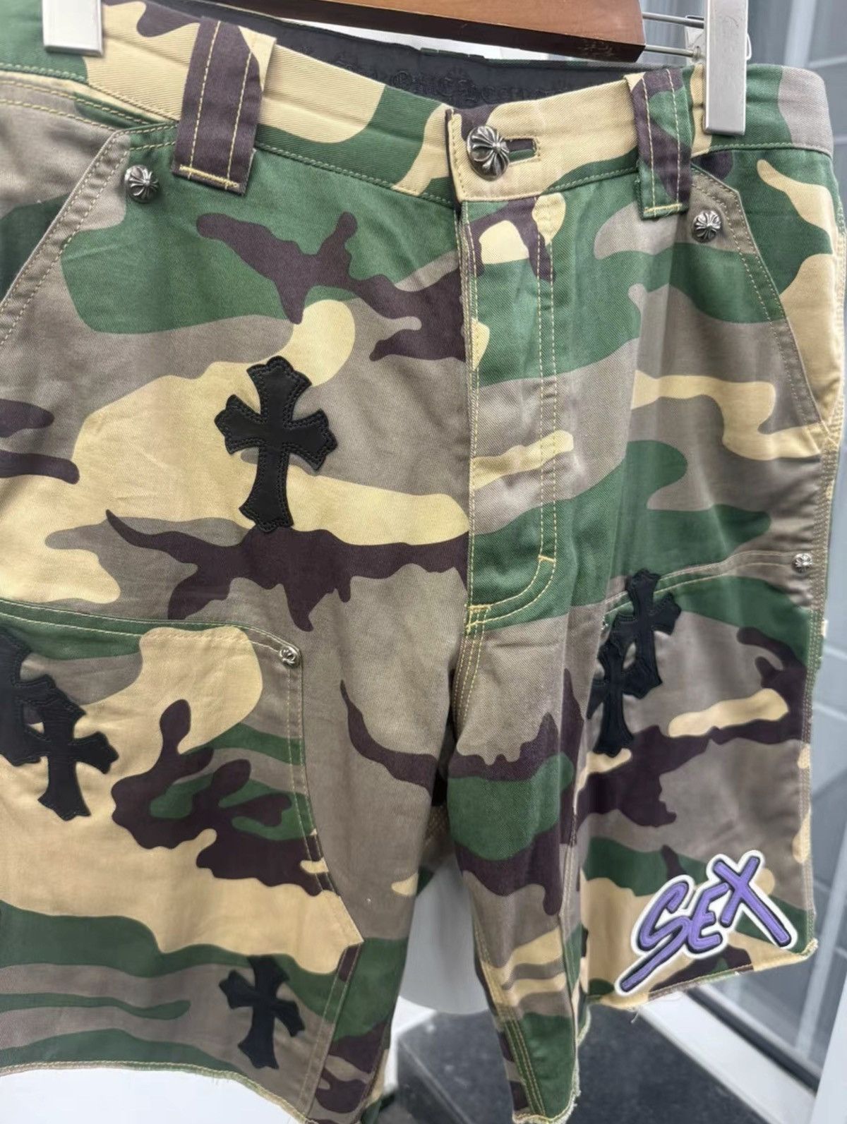 Chrome Hearts Chrome hearts camo shorts Size US 32 / EU 48 - 2 Thumbnail