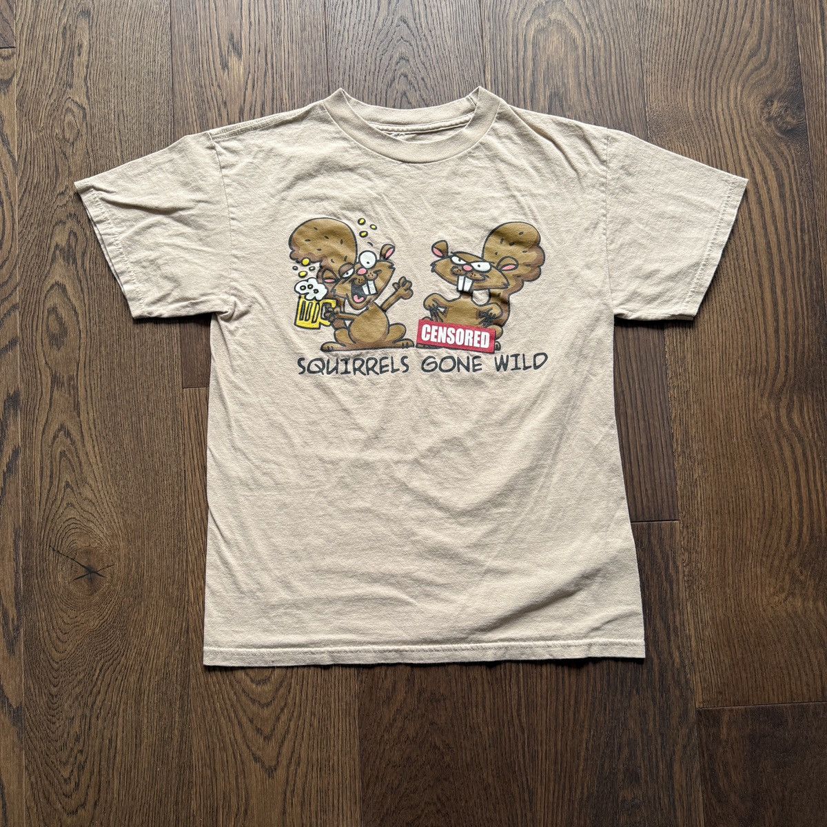 Vintage Vintage Y2K Squirrels Gone Wild Funny Graphic Tee Size US M / EU 48-50 / 2 - 1 Thumbnail