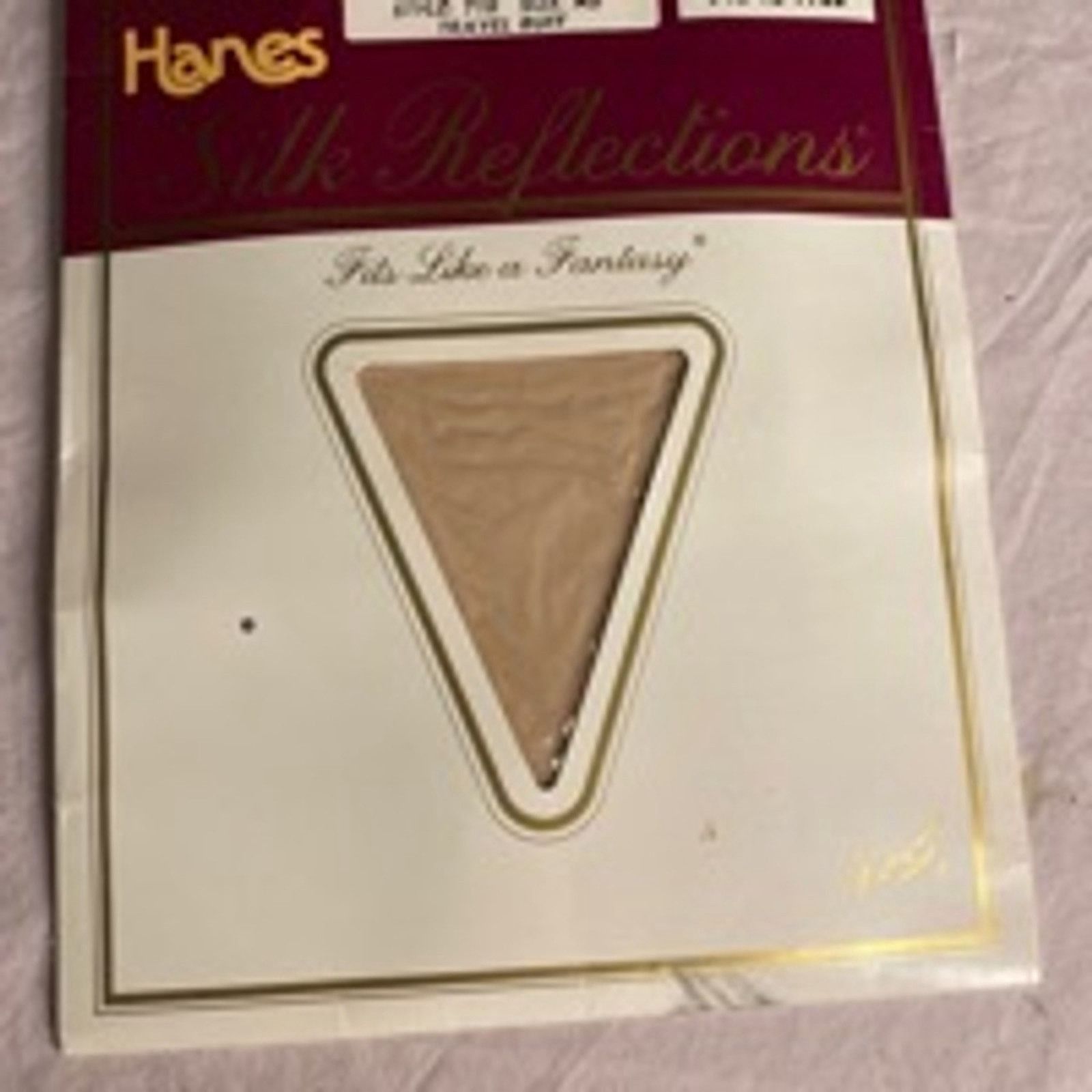 Hanes Vintage Hanes Silk Reflections Pantyhose Travel Buff A-B Size ONE SIZE - 3 Thumbnail