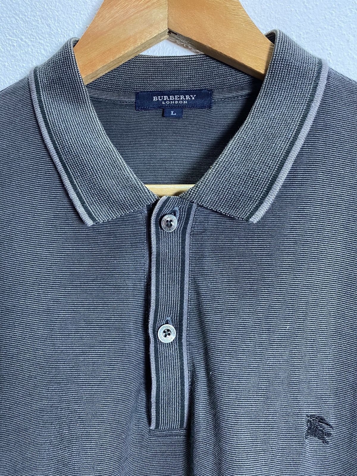 Burberry Burberry Polos Shirts Embroidery Logo Size US L / EU 52-54 / 3 - 3 Thumbnail