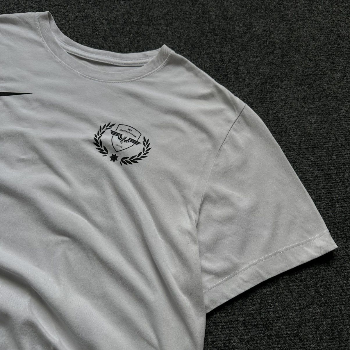 Nike VTG Nike ESV T-shirts Small Logo Size XL Sport-wear 00s USA Size US XL / EU 56 / 4 - 7 Thumbnail