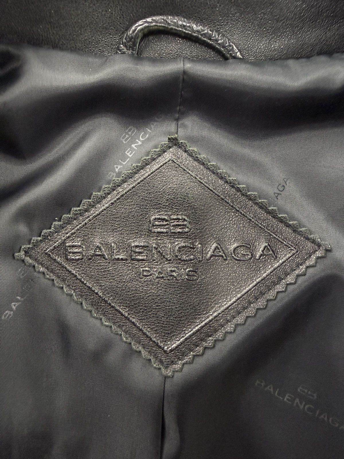 Balenciaga Vintage Balenciaga BB Logo Zip Up Leather Jacket Size US L / EU 52-54 / 3 - 10 Thumbnail