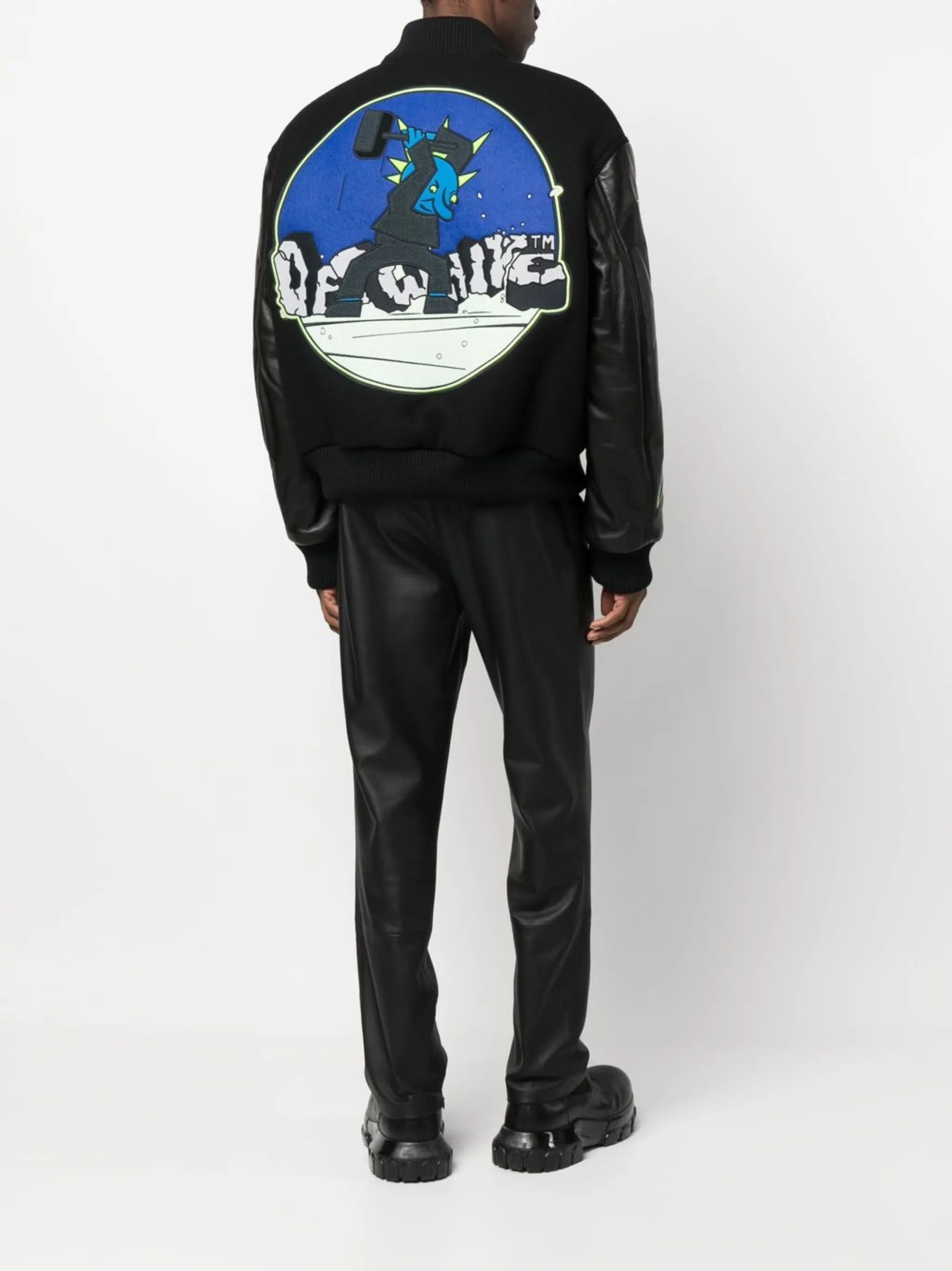 Off-White o1y0225 Logo Bomber Jacket in Black Size US S / EU 44-46 / 1 - 4 Thumbnail