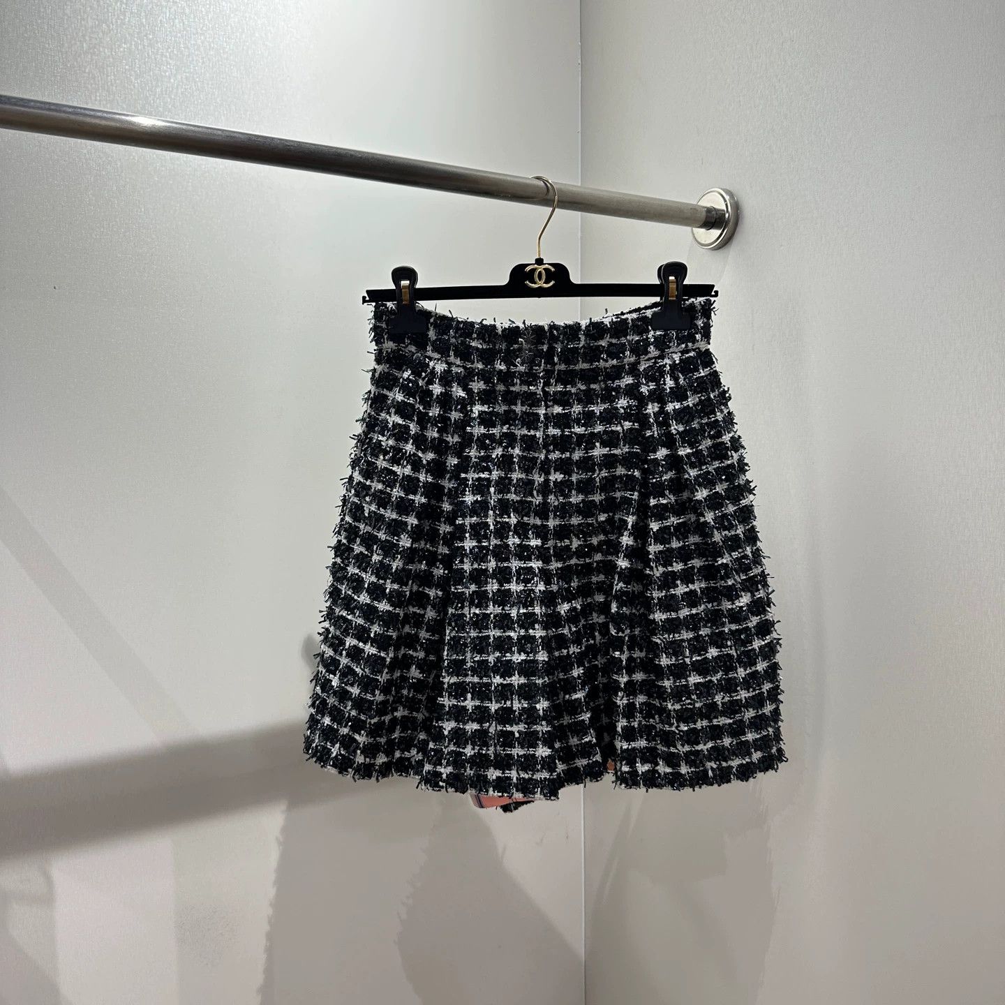 Chanel Chanel Rooftop Check Shorts 36 Cotton Size 26" / US 2 / IT 38 - 1 Thumbnail