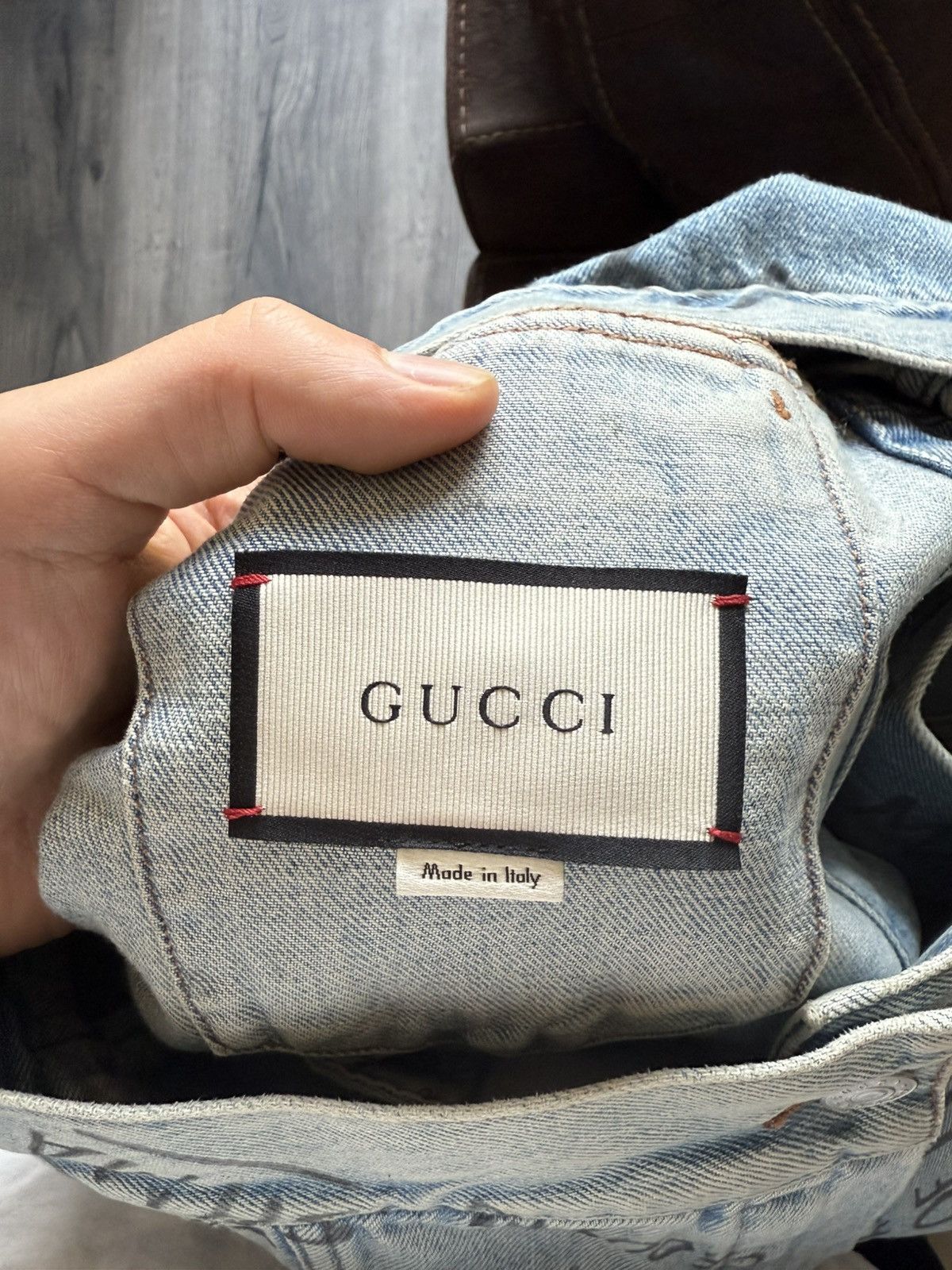 Gucci Graffiti Denim Jacket with Leopard Print Collar Size US M / EU 48-50 / 2 - 7 Thumbnail