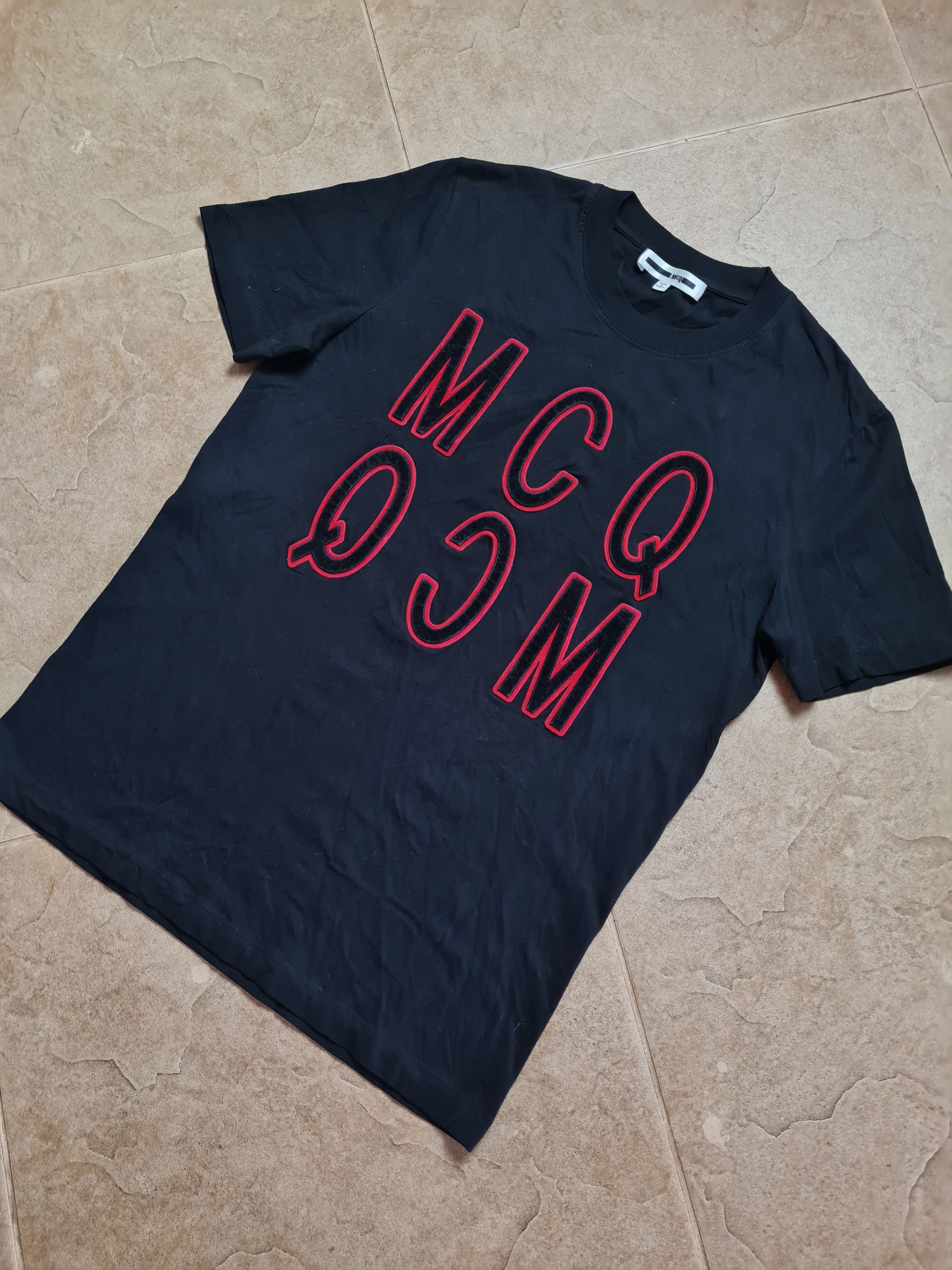Alexander McQueen T-shirts Alexander McQueen MCQ designer big logo Size M Size US M / EU 48-50 / 2 - 7 Thumbnail