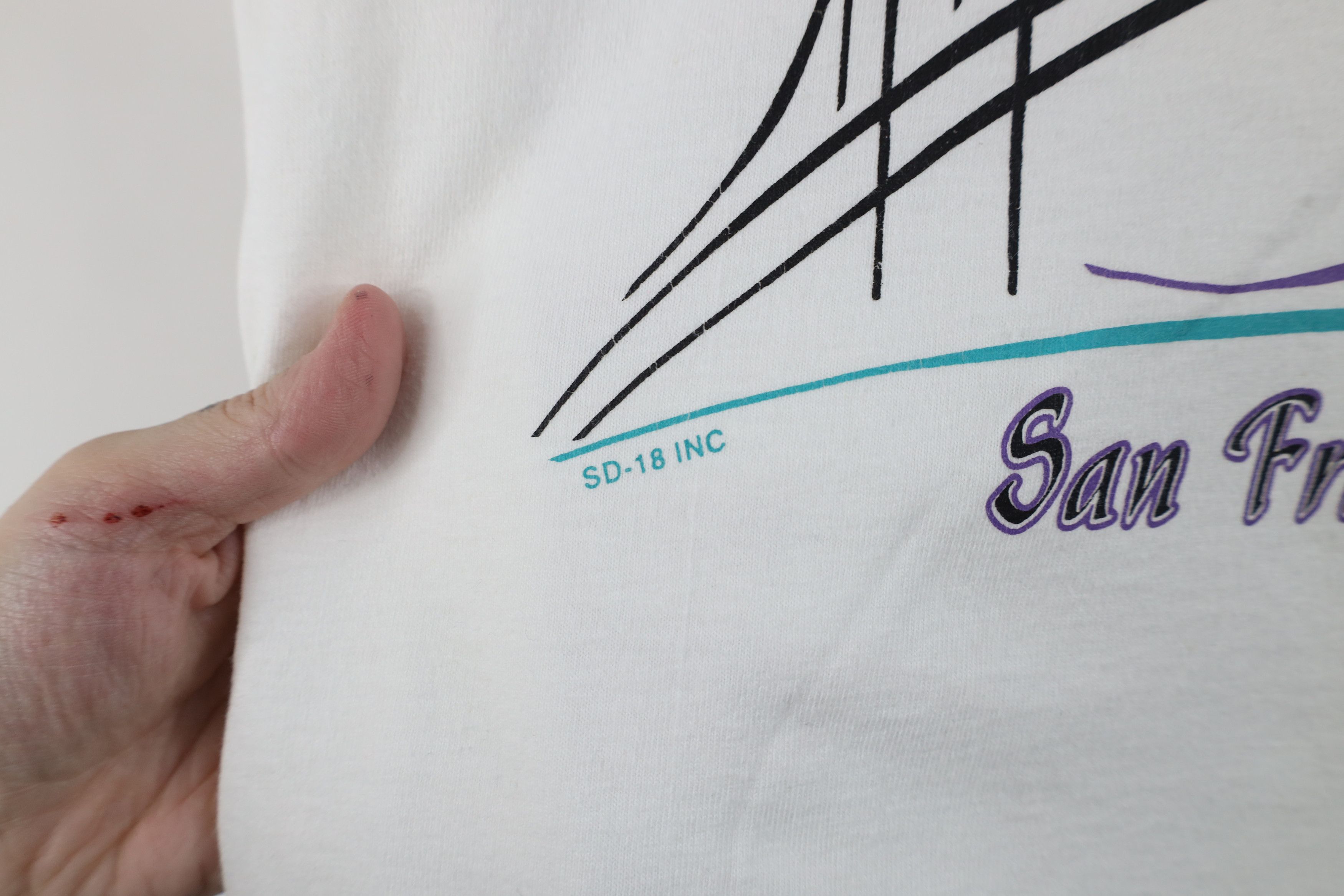 Vintage Vintage 90s Streetwear Golden Gate Bridge Art T-Shirt Size US L / EU 52-54 / 3 - 5 Thumbnail