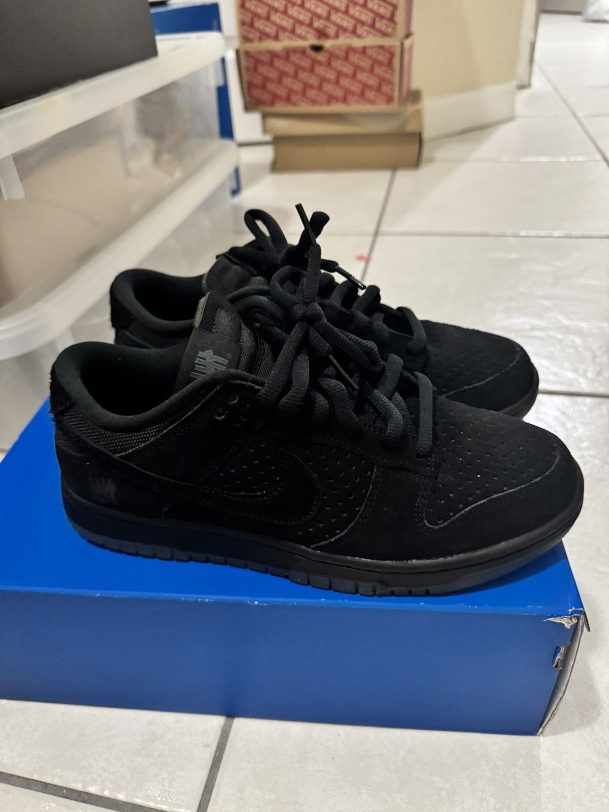 Nike × Undefeated Nike Dunk Low - Undefeated Size US 7 / EU 40 - 5 Thumbnail