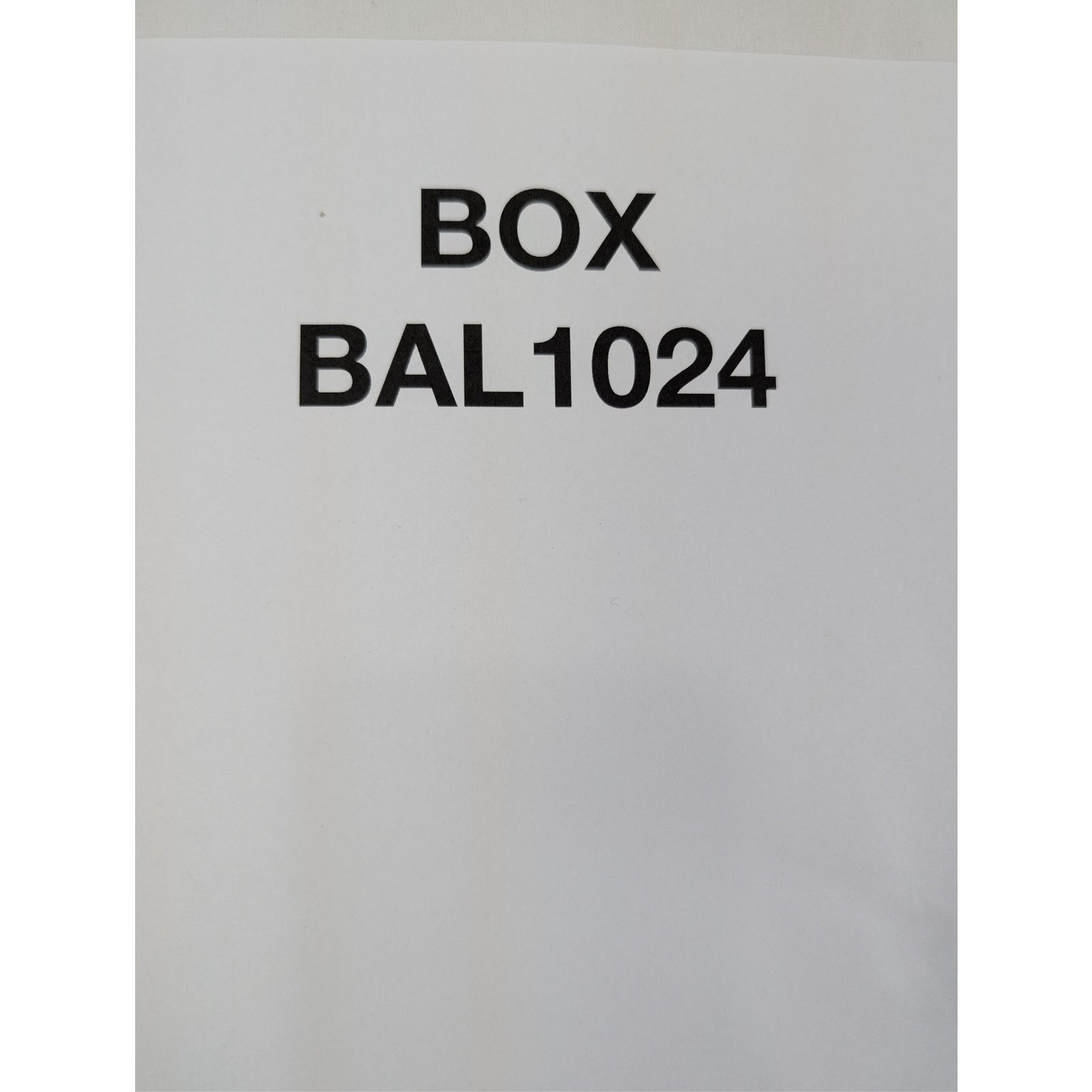 Balenciaga o1rshd1 Size: OS / BB Textured Earrings in Golden Size ONE SIZE - 12 Thumbnail
