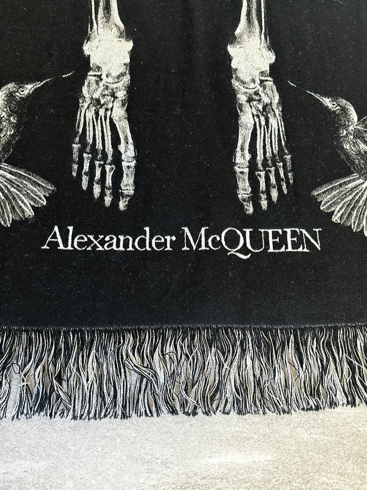 Alexander McQueen Alexander McQueen Scarf Rare Size ONE SIZE - 2 Thumbnail