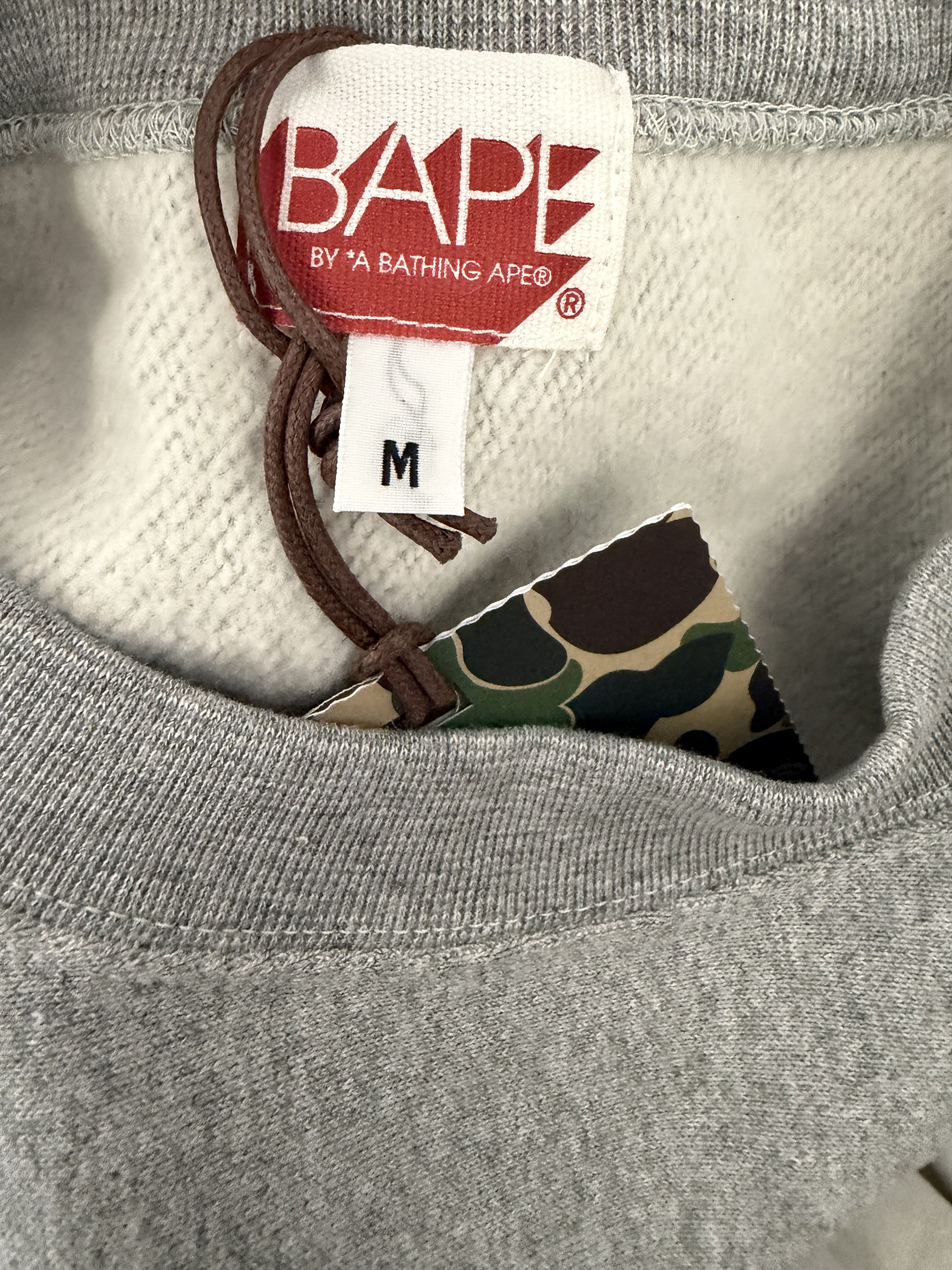 Bape × DC Comics BAPE X DC FLASH CREWNECK 2007 GRAY Size US M / EU 48-50 / 2 - 7 Thumbnail