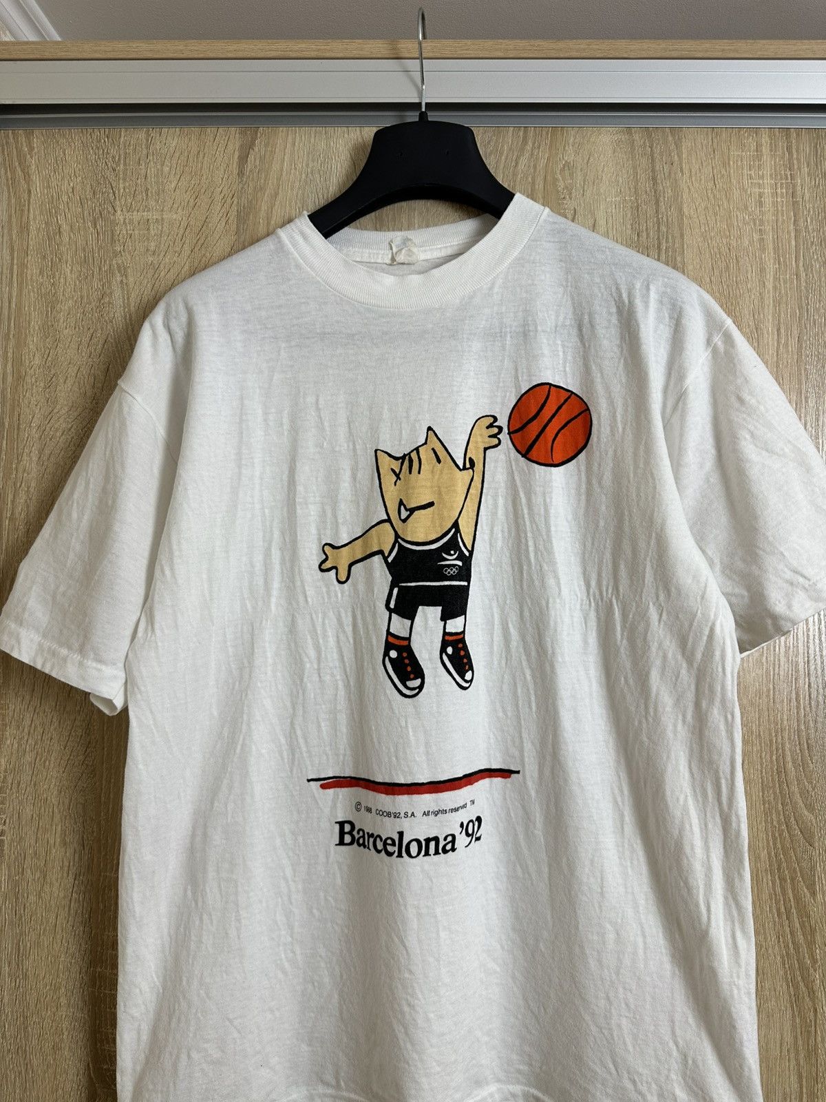 USA Olympics 🔥 1992 RARE Kobi Olympic Games Barcelona Basketball T Shirt Size US XL / EU 56 / 4 - 2 Thumbnail