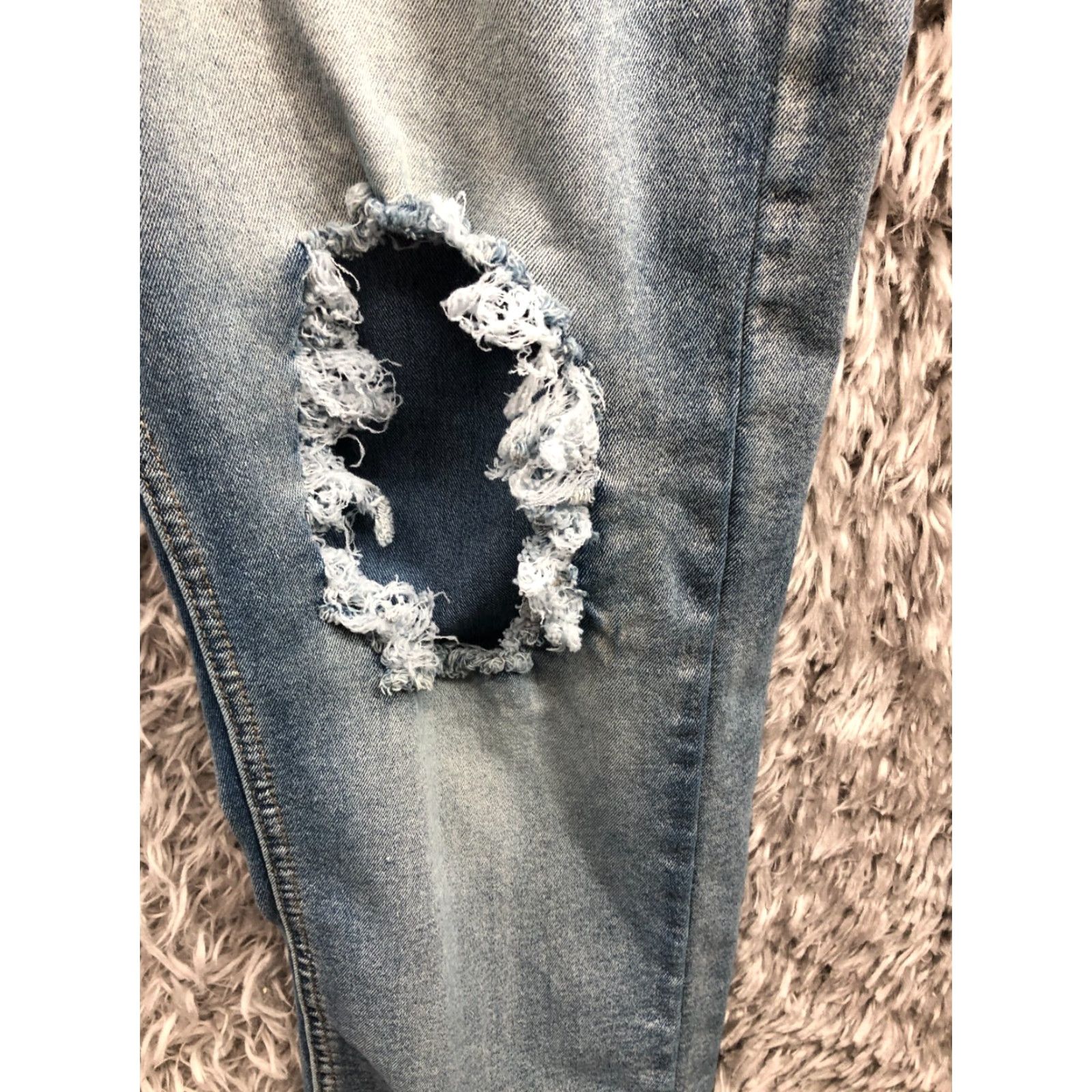 Vintage Road Narrows Jeans Skinny Regular Mens Blue 44 Inseam 32 Mid Rise 10-12 Distress Pattern Solid Denim Pocket 5-Pocket Cotton Blend Belt Loops Size US 44 / EU 60 - 5 Thumbnail