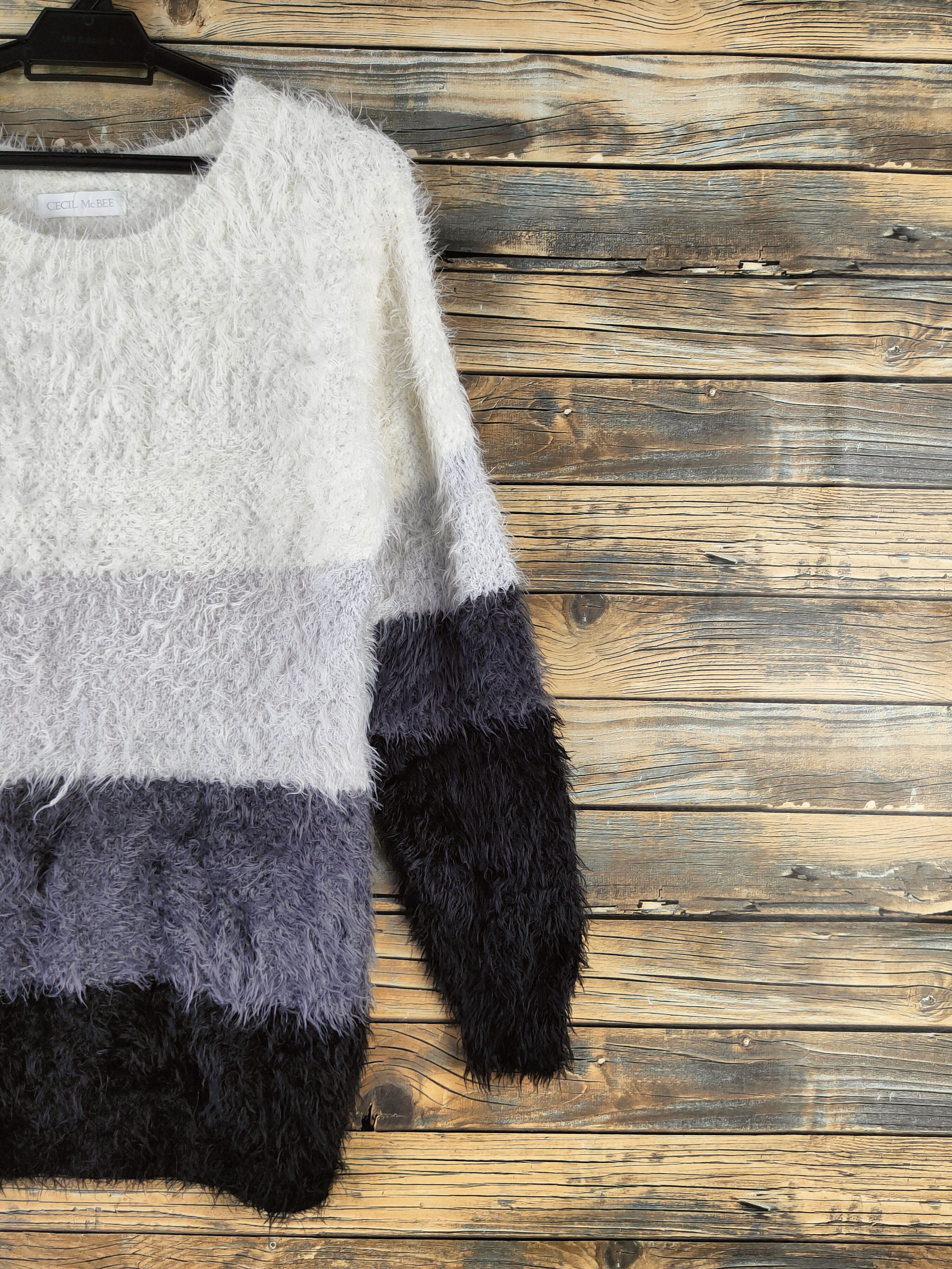Japanese Brand DL Cecil McBee shaggy Fur Mohair Knitwear #46-1007 Size M / US 6-8 / IT 42-44 - 5 Thumbnail