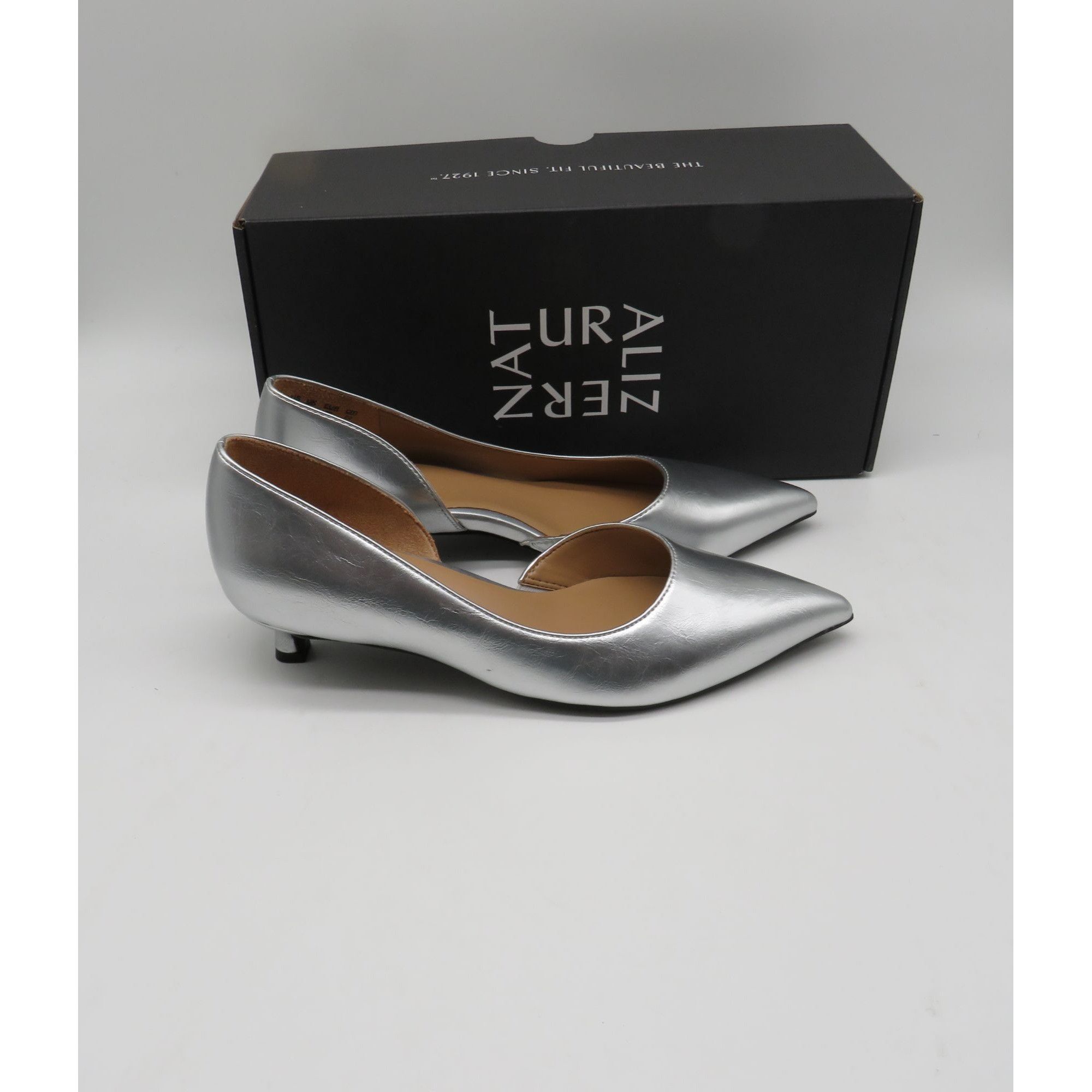 Naturalizer Naturalizer Gallant Women's Silver Kitten Heel Pumps Size 5 Size US 5 / IT 35 - 1 Thumbnail