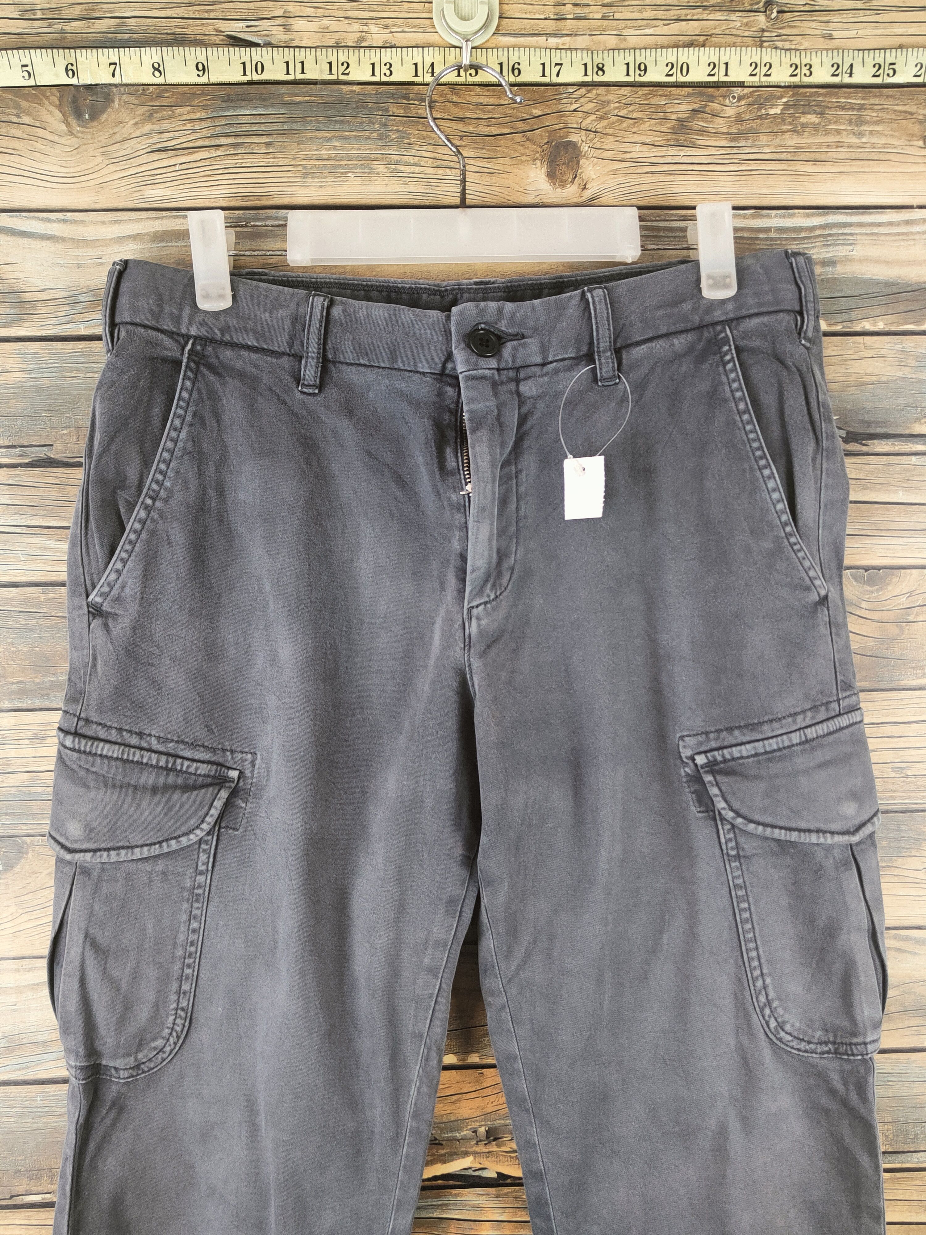 Japanese Brand DL Uniqlo Dark Gray Multipocket Cargo Pants #46-324 Size US 32 / EU 48 - 2 Thumbnail