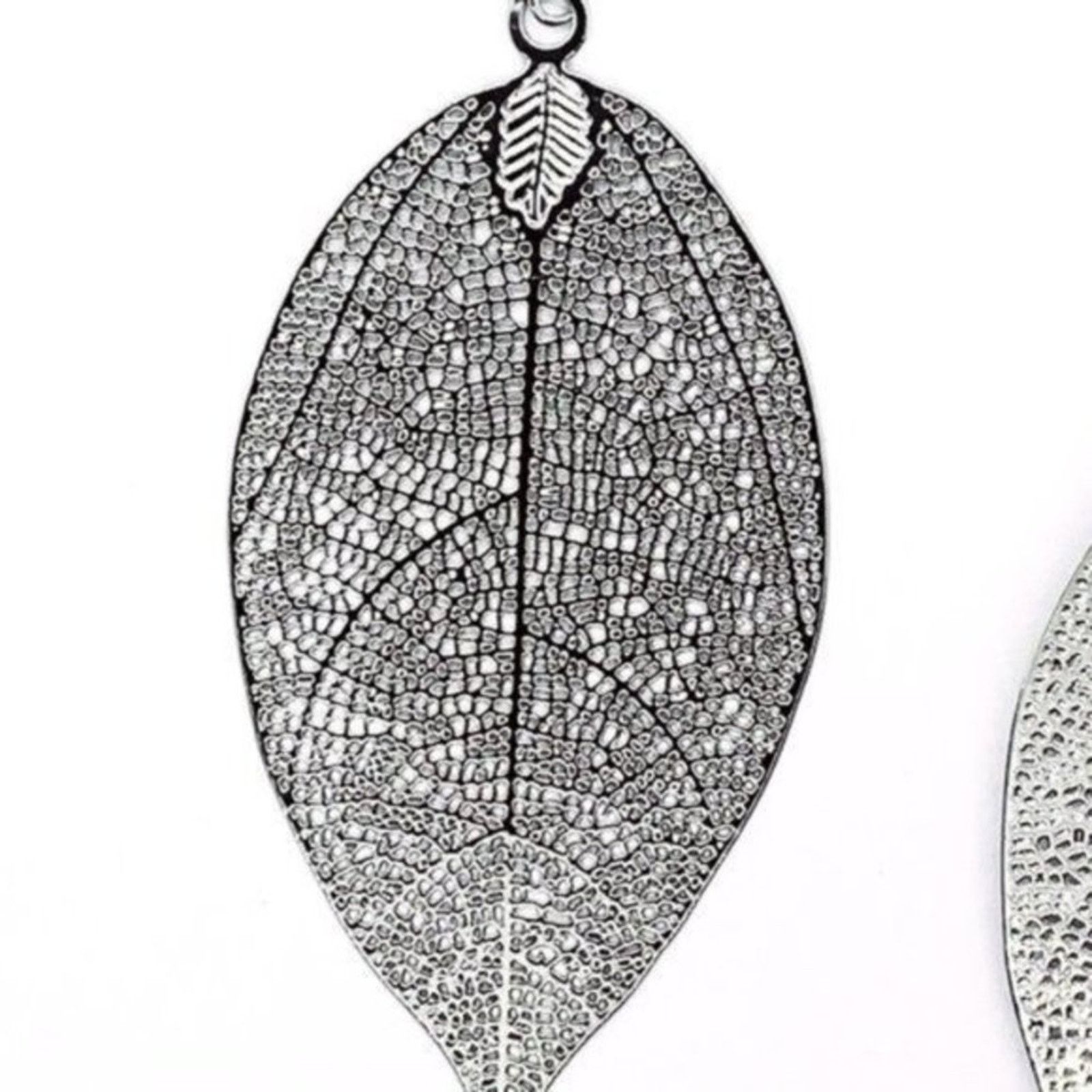 Other Silver-Tone Laser Cut Leaf Dangle Earrings Size ONE SIZE - 3 Thumbnail