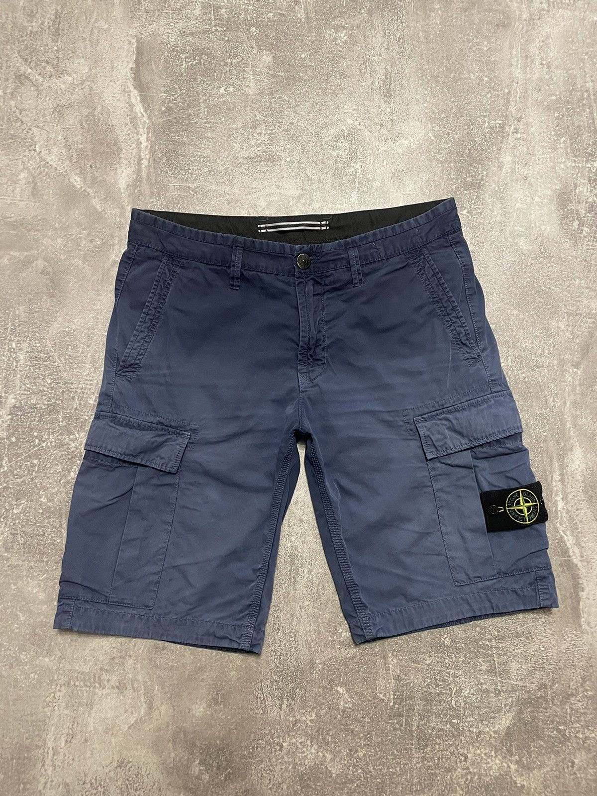 image of Stone Island Cargo Shorts 33 in Blue, Men's