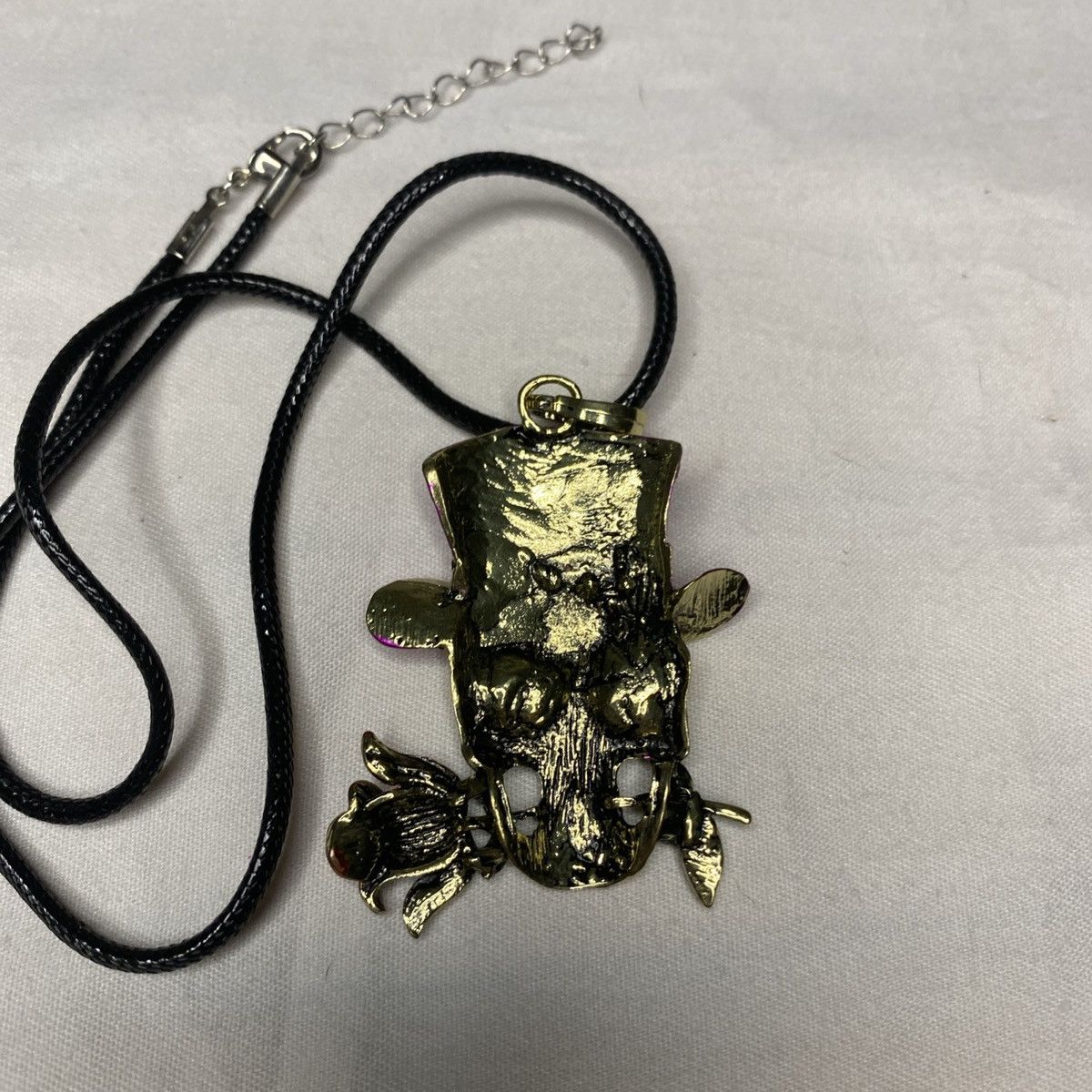 Other Skull Necklace Pink Top Hat Rose Pendant Gothic Halloween Size ONE SIZE - 3 Thumbnail