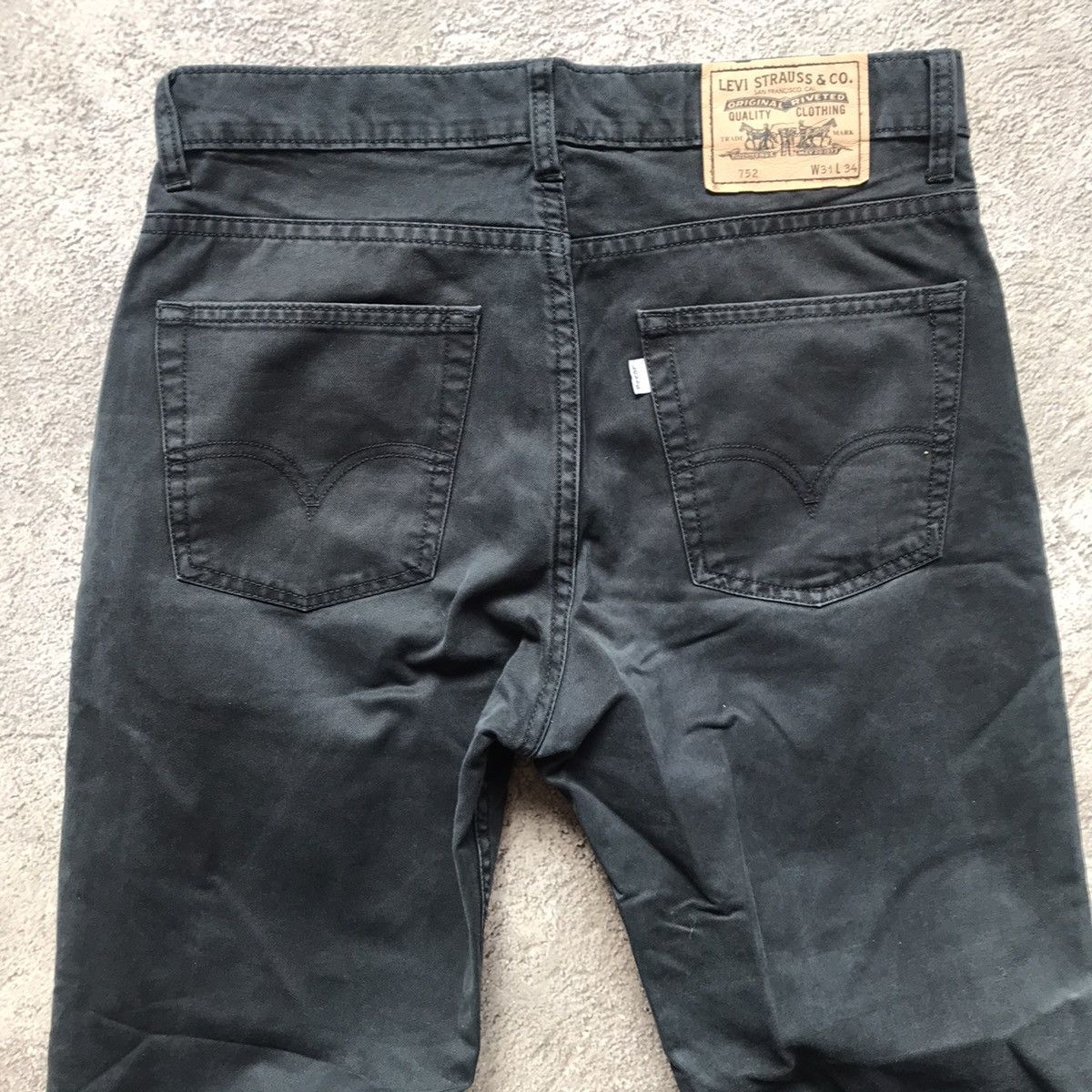 Vintage Vintage 90s Levis Baggy Relaxed Fit Streetwear Pants Logo 31 Size US 31 - 6 Thumbnail