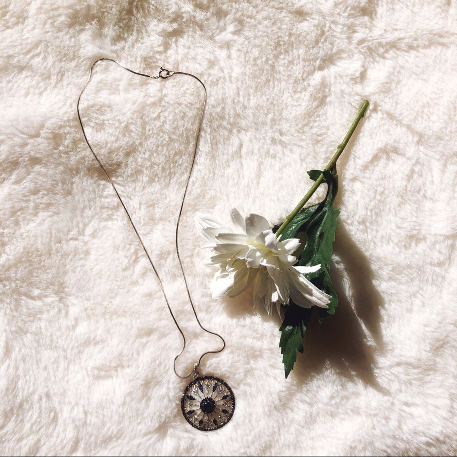 Other Blue and Silver Circle Flower Outline Necklace Size ONE SIZE - 11 Thumbnail