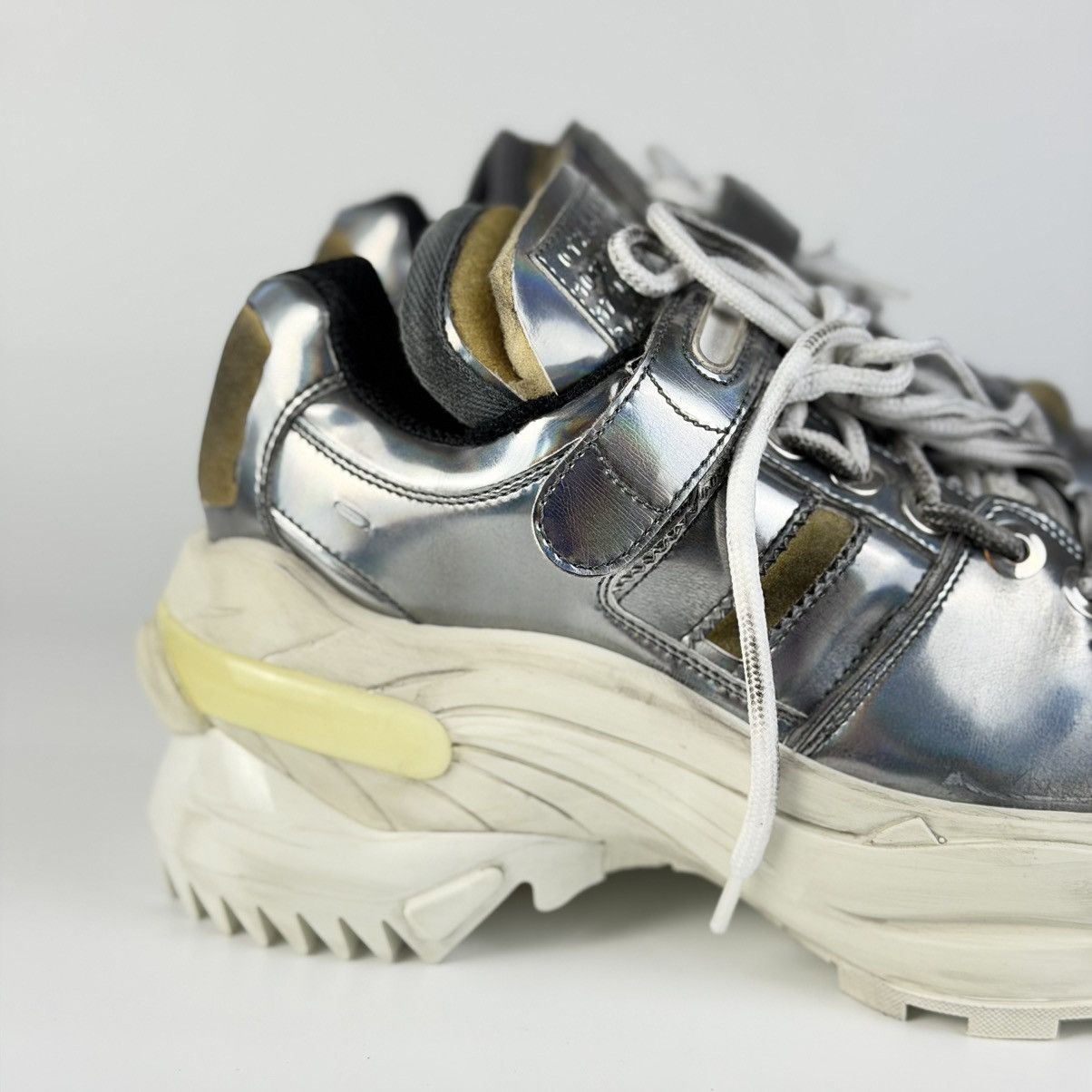 Maison Margiela Maison Margiela Retro Sneakers BRAND NEW Size US 6.5 / IT 36.5 - 2 Thumbnail